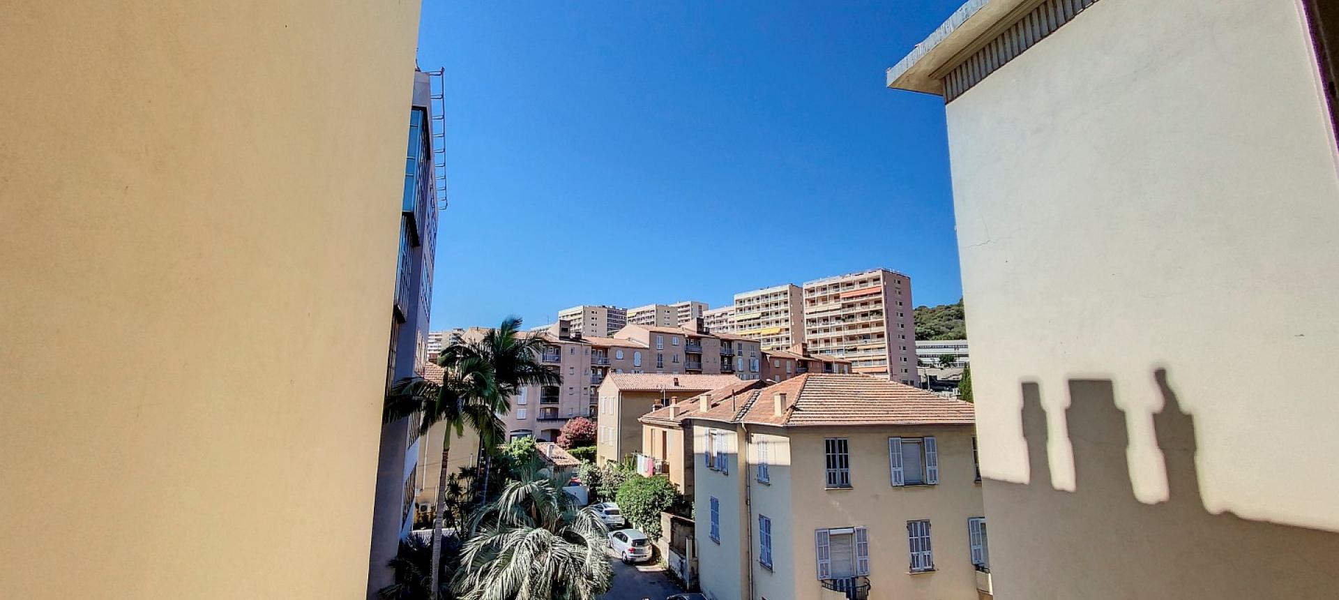 Vente T2 Avenue Beverini Vico - Ajaccio Centre ville