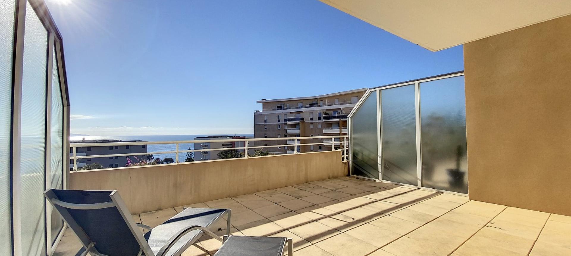 VENTE F2 VUE MER RESIDENCE PARC LUCIE - AJACCIO