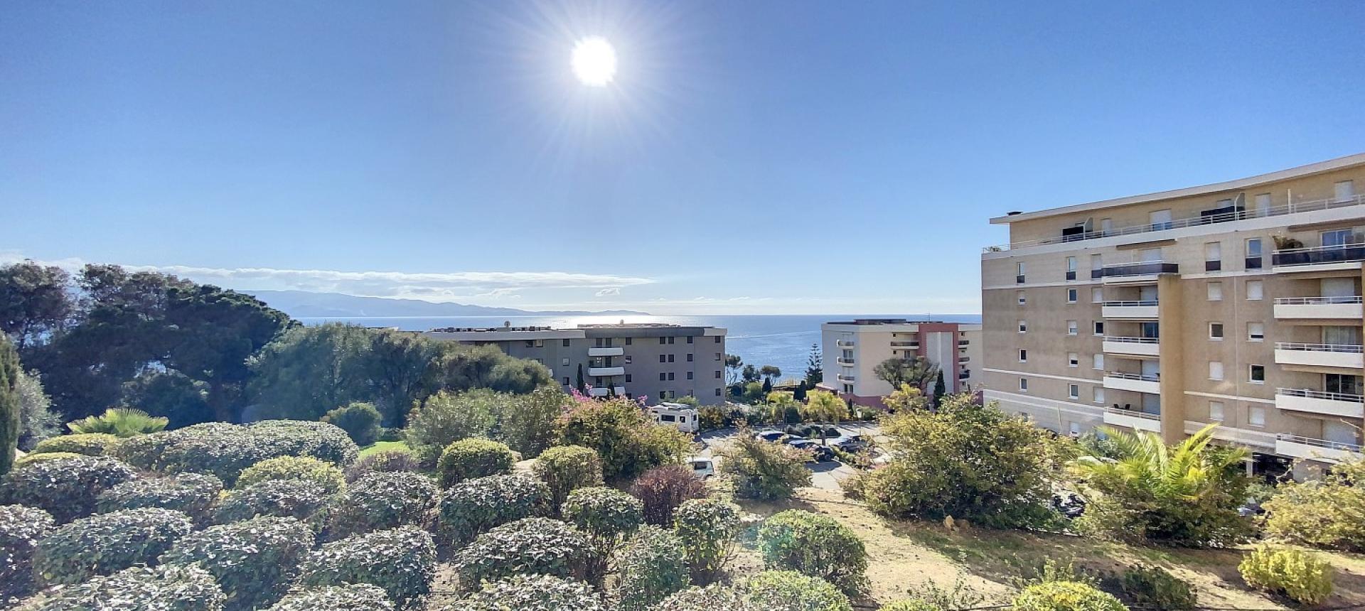 VENTE F2 VUE MER RESIDENCE PARC LUCIE - AJACCIO