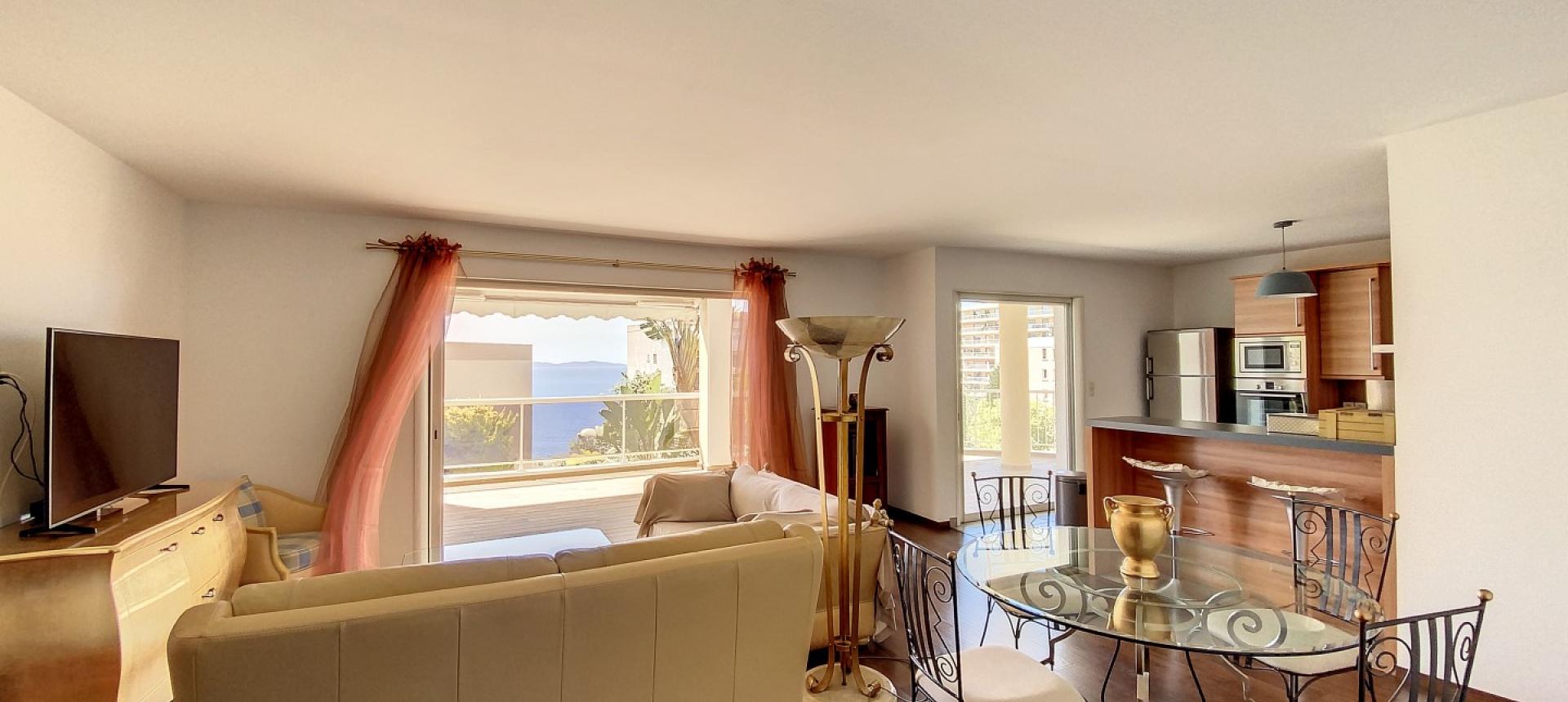 Appartement F4 à vendre vue mer - Ajaccio Sanguinaires