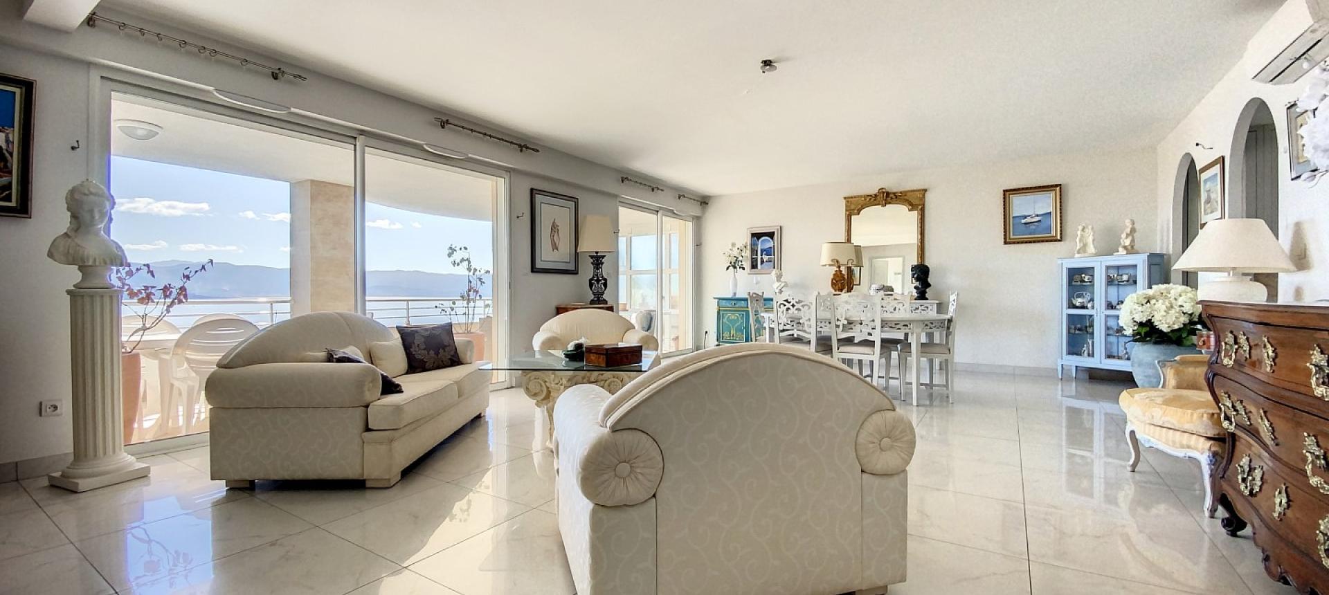 F4 à vendre Parc Berthault avec vue mer - Ajaccio