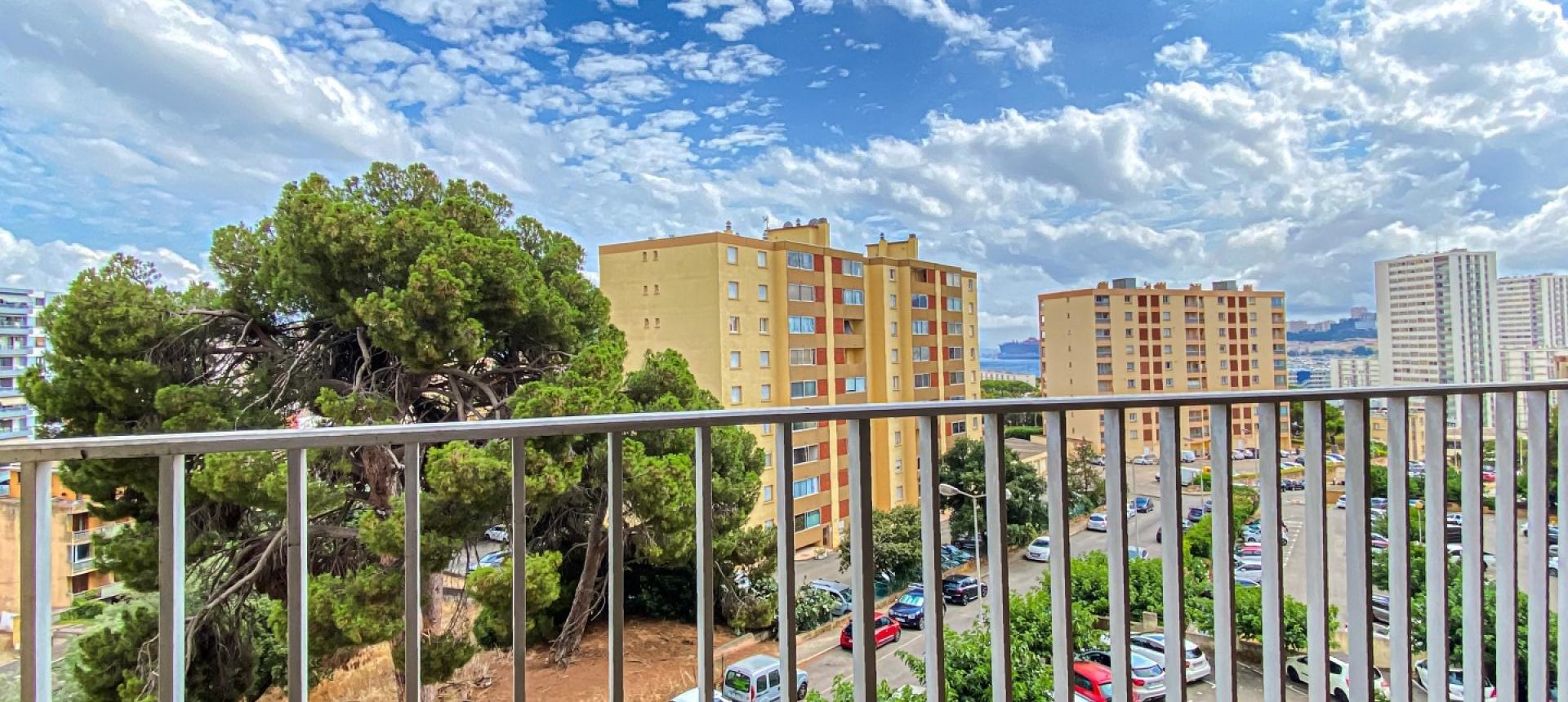 Appartement F4 avec terrasse à vendre à Ajaccio - Parc Azur