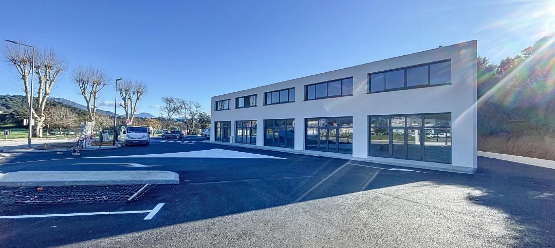 Locaux à vendre  -  Pôle du Gozzi Alata