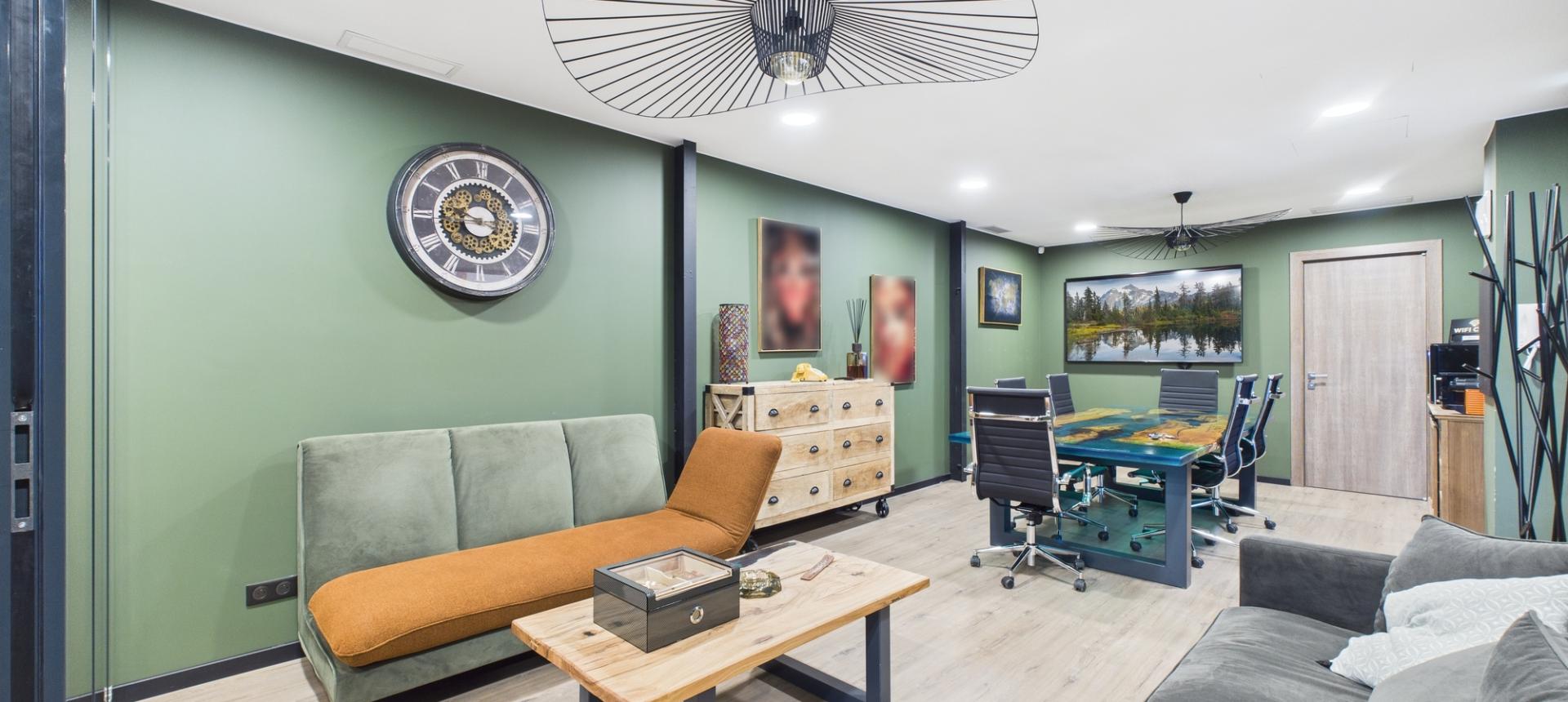 BUREAUX A VENDRE ZI DE BALEONE