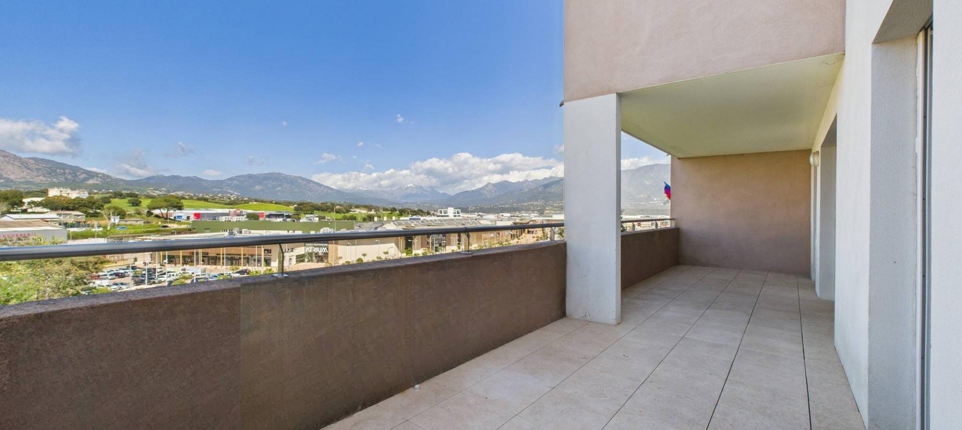 F4 à vendre SARROLA-CARCOPINO