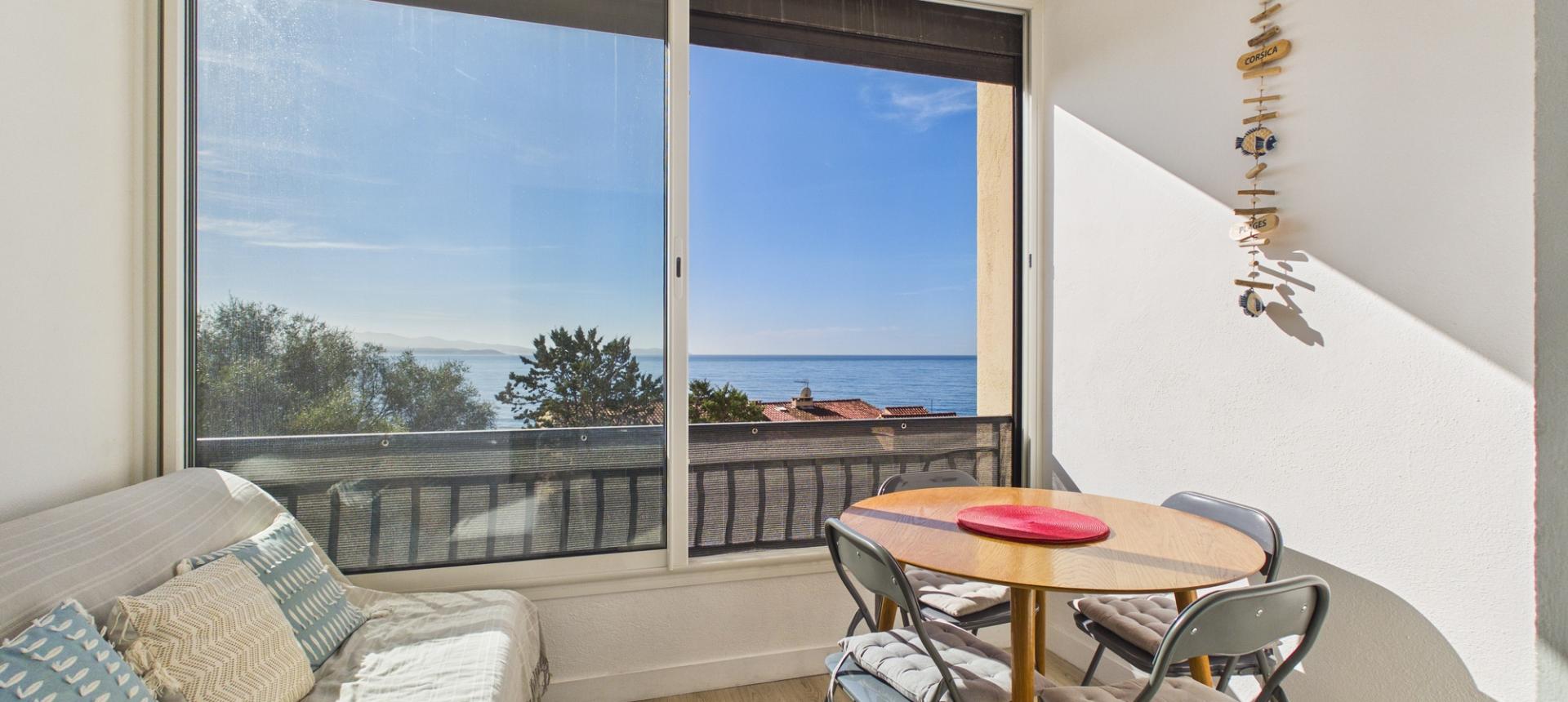 VENTE F1 avec vue Mer - Route des Sanguinaires