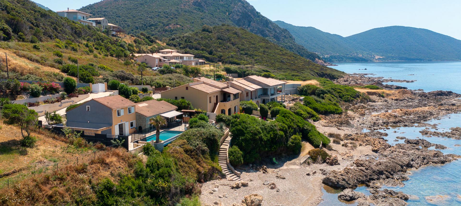 Villa à vendre proche Ajaccio bord de mer Costi di Villanova