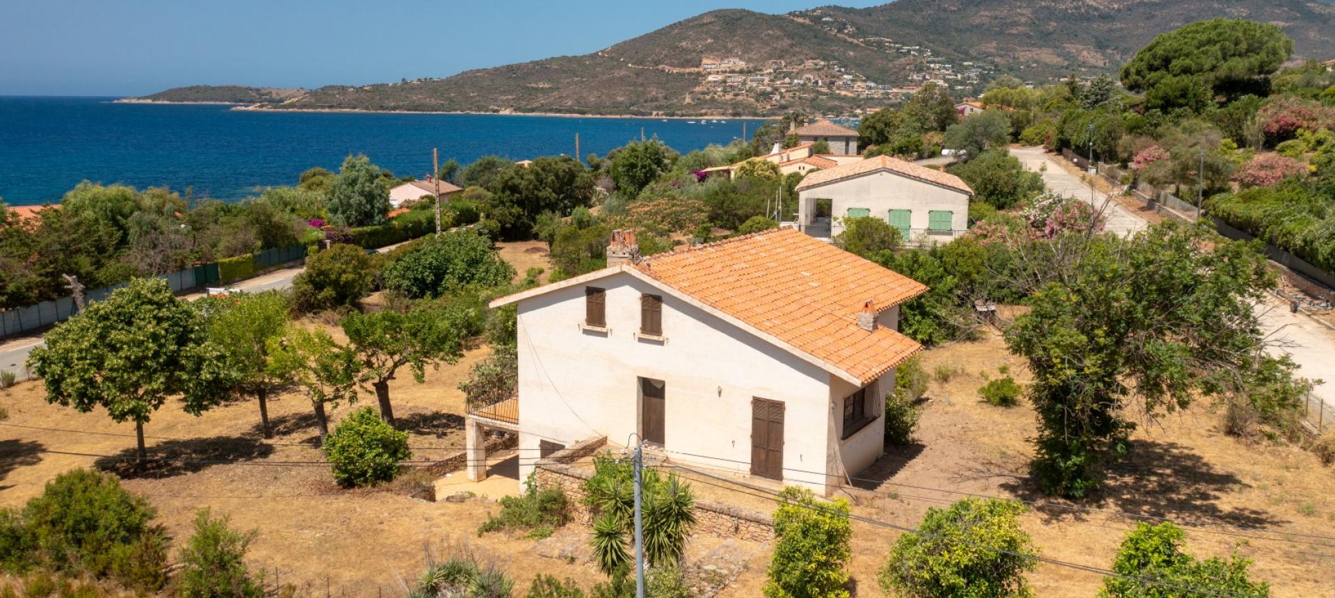 A VENDRE MAISON SAGONE PROCHE PLAGE