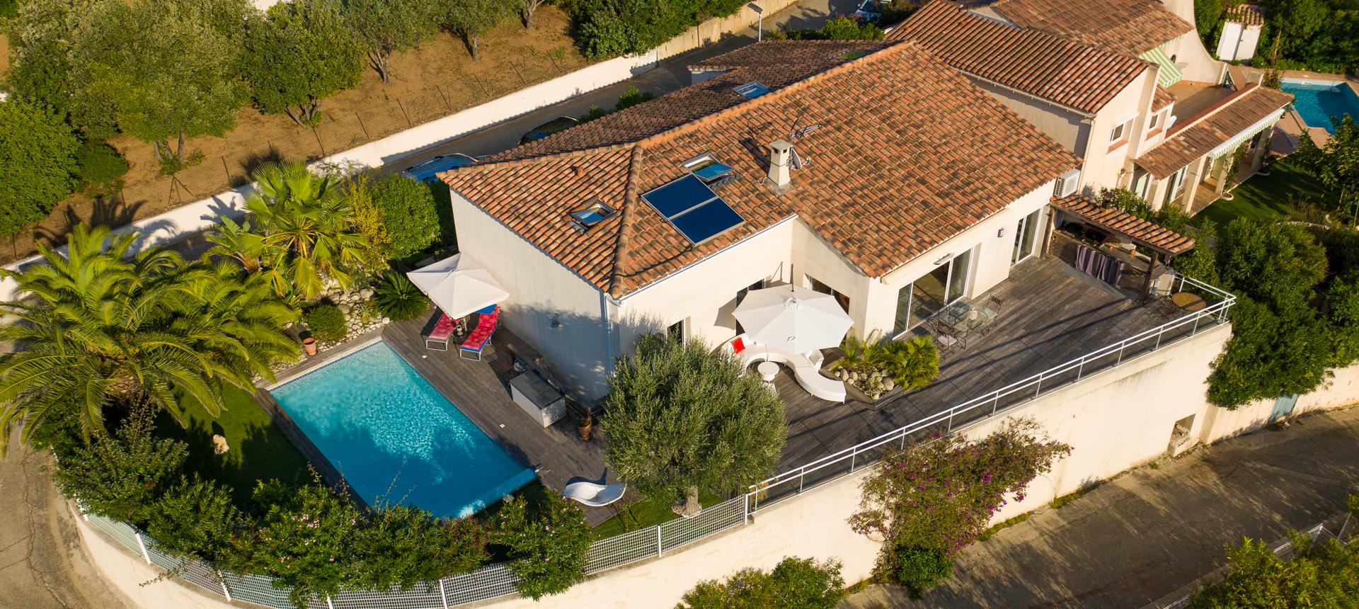 Vente d'une villa au Golfe de Lava avec piscine