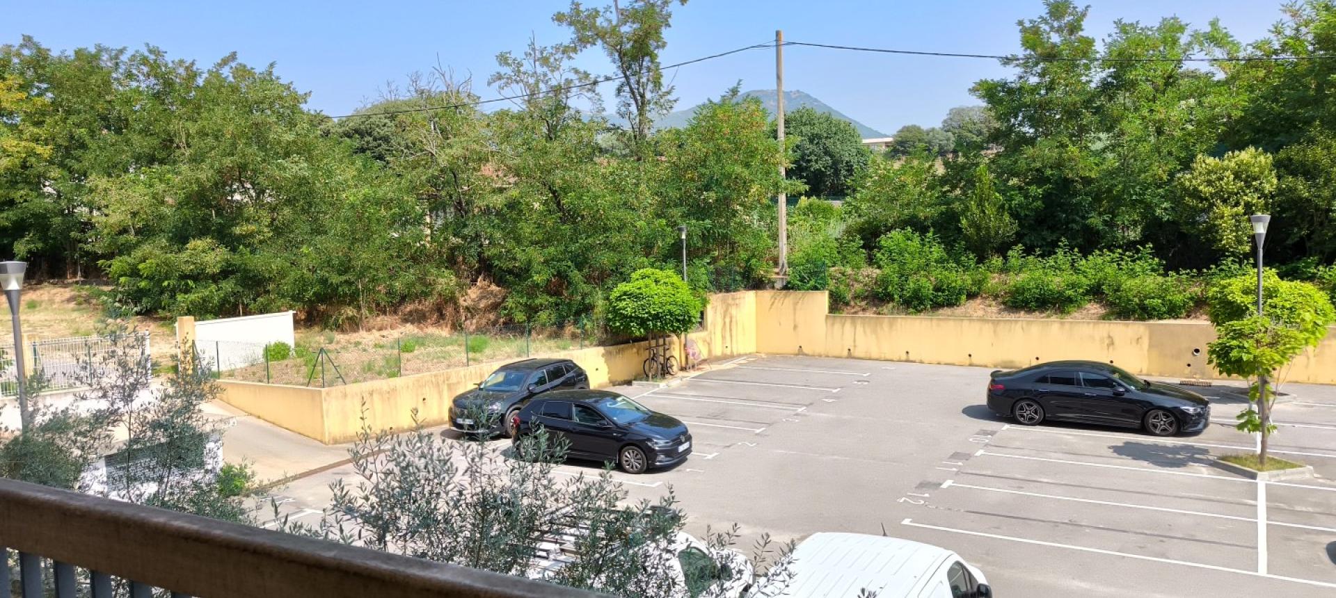 F1 meublé à louer résidence l' Aparté secteur Mezzavia à Ajaccio