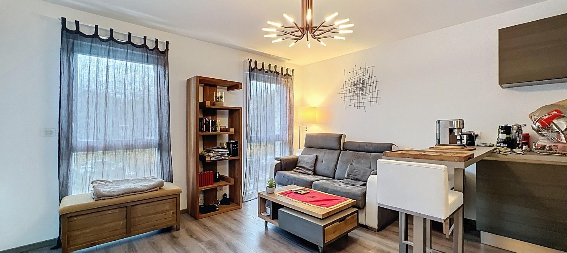 F1 meublé à louer résidence l' Aparté secteur Mezzavia à Ajaccio