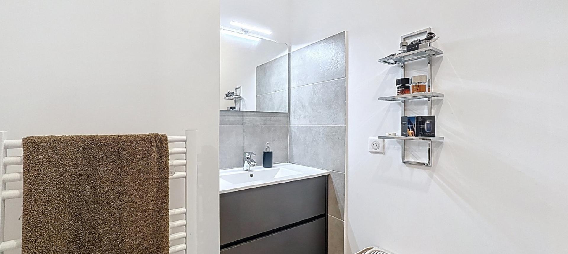 F1 meublé à louer résidence l' Aparté secteur Mezzavia à Ajaccio