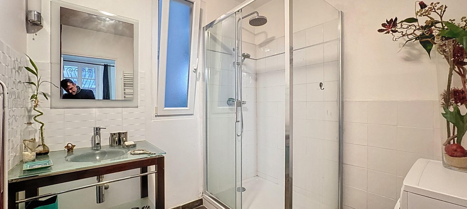 F2/3 meublé à louer centre proche cours Grandval à Ajaccio