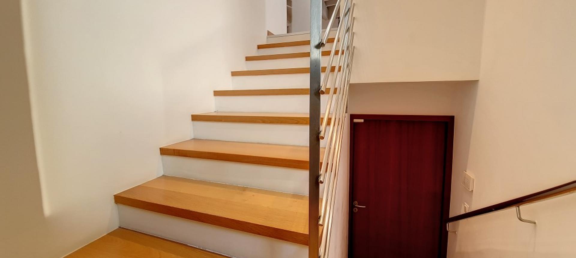 F2 à louer vieille ville pallier 