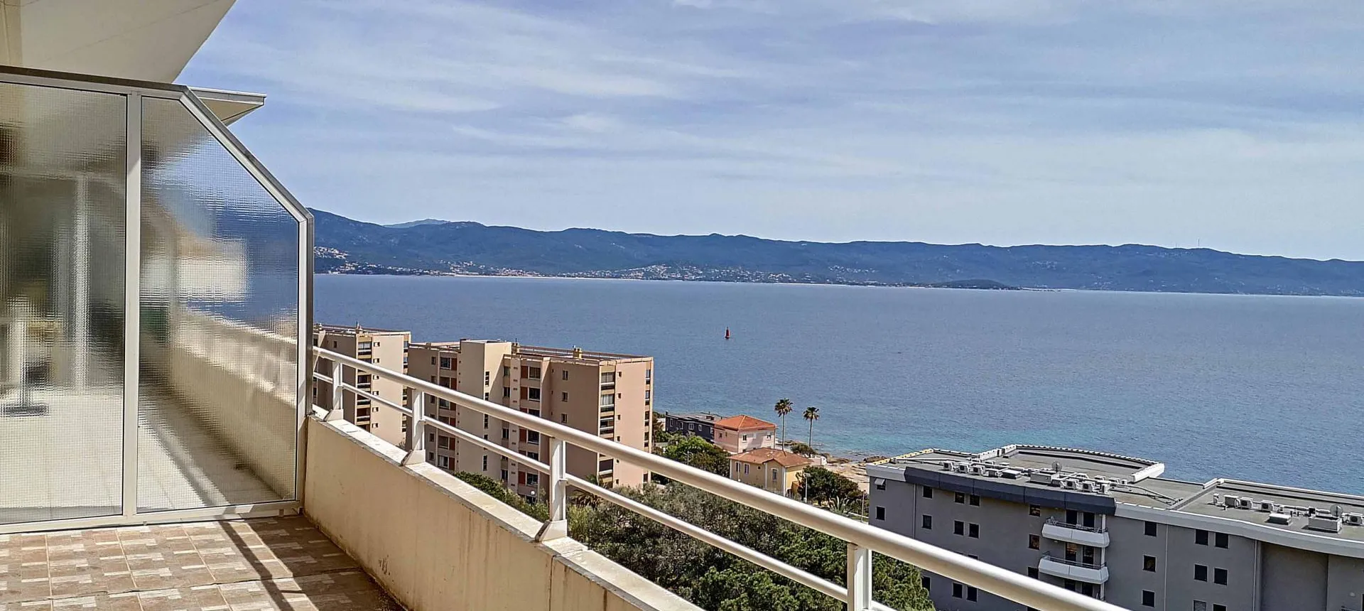 F2  à louer Sanguinaires vue terrasse 