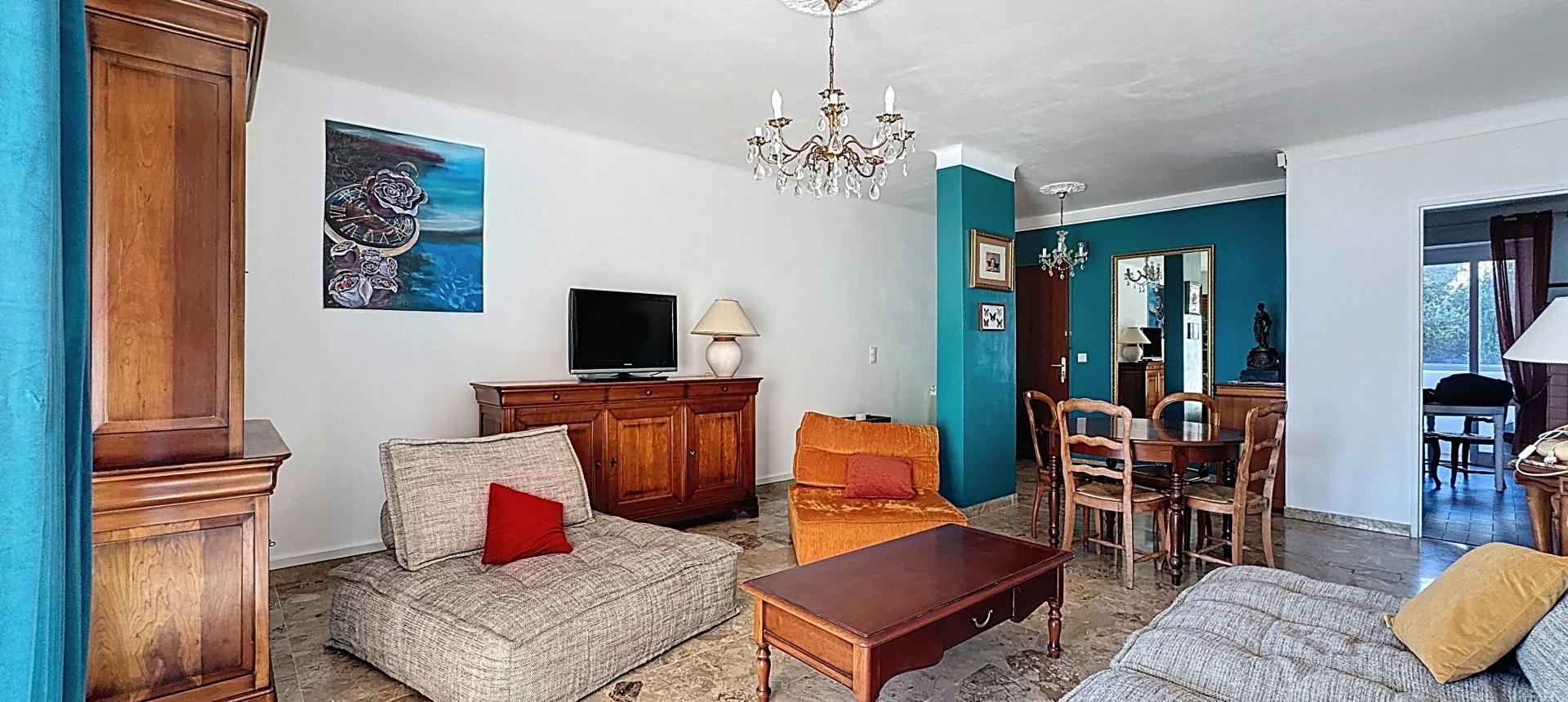 F4 A LOUER MEUBLE BELVEDERE AJACCIO