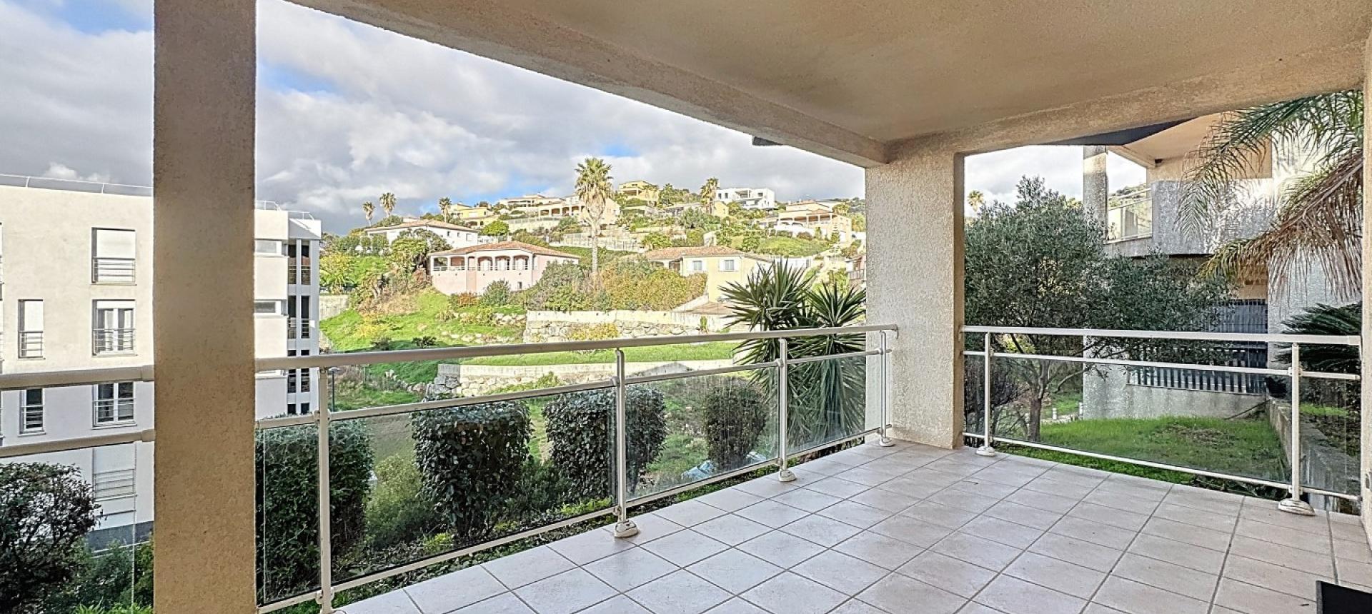  F2 meublé Les Jardins de Campo Dell Oro à Ajaccio