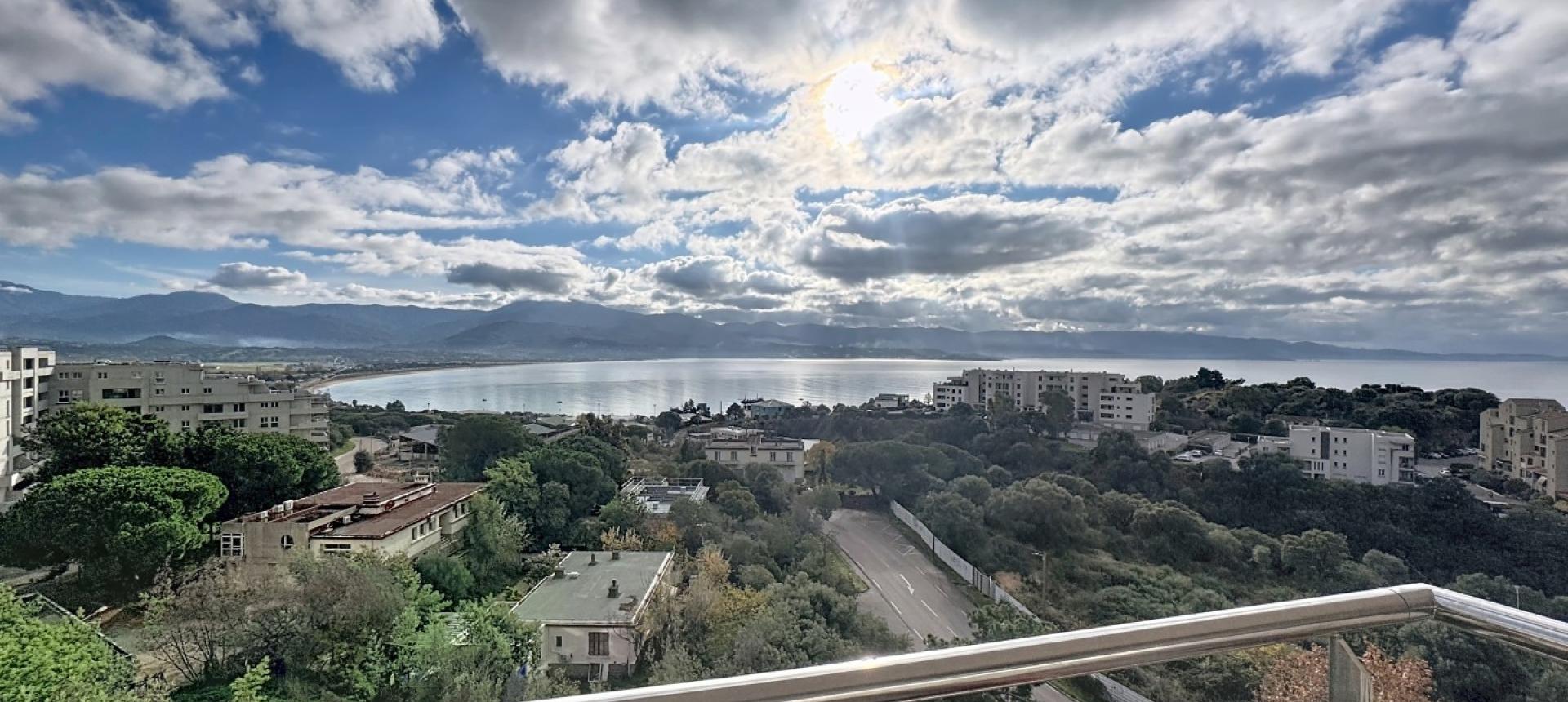 F2 meublé à louer secteur Aspretto le Genovèse à Ajaccio.