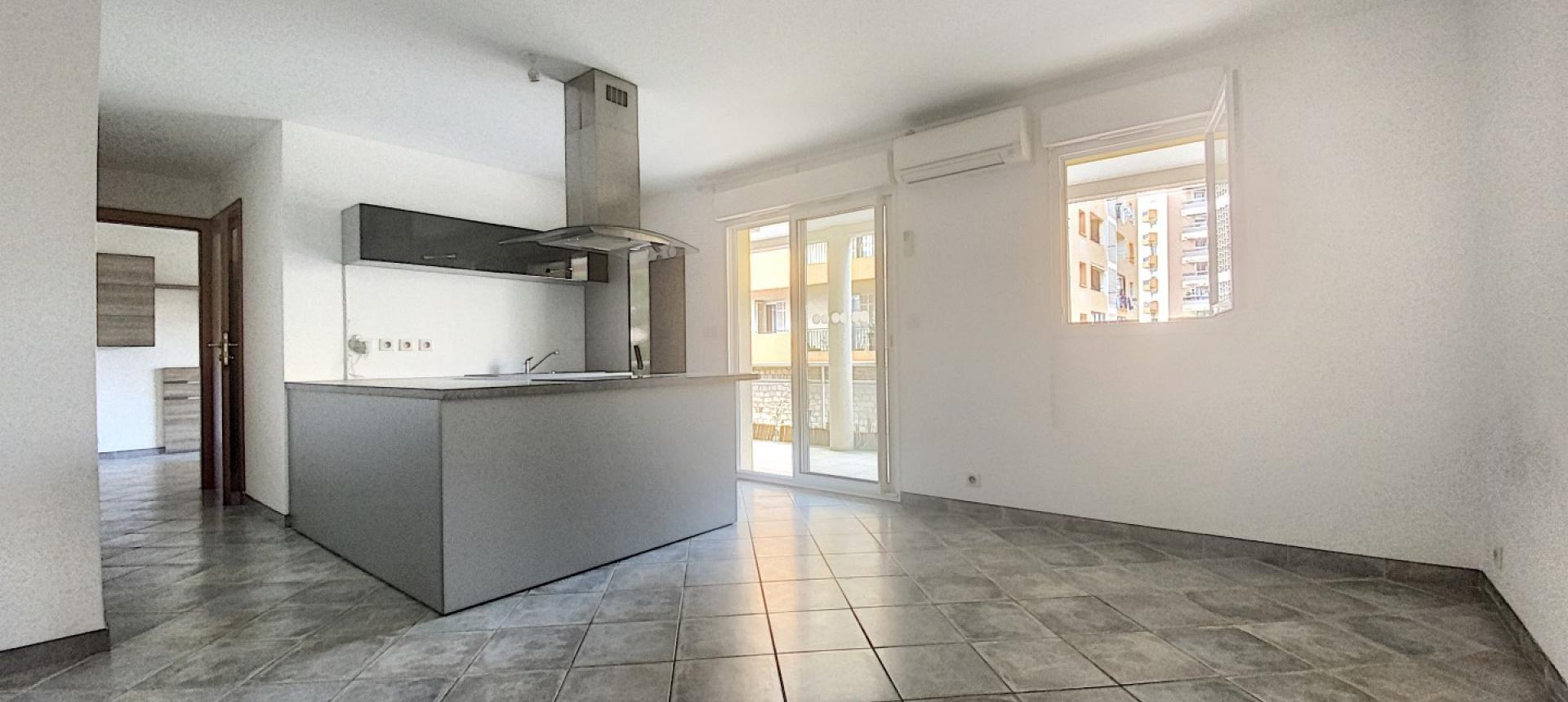 VENTE APPARTEMENT F2 - FINOSELLO - GRANDE TERRASSE