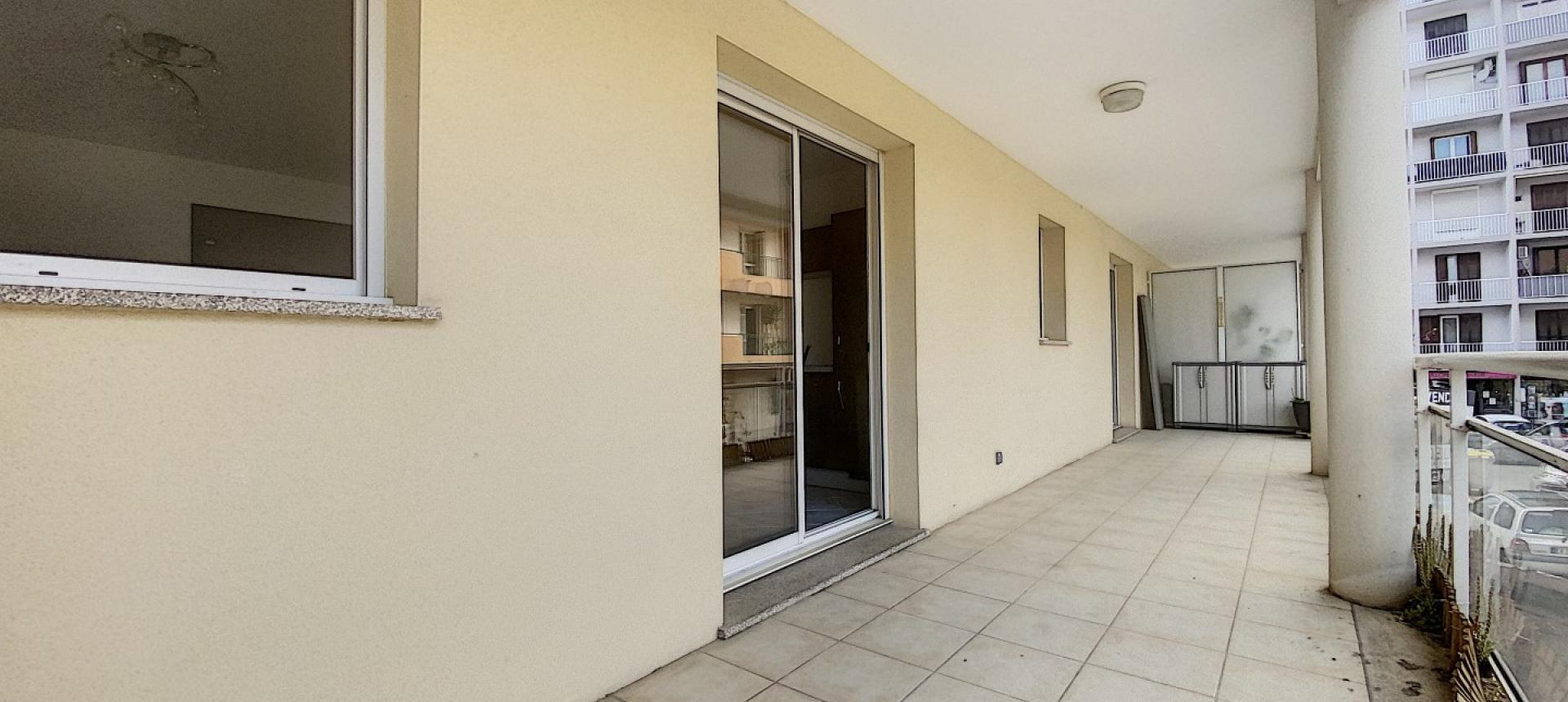 VENTE APPARTEMENT F2 - FINOSELLO - GRANDE TERRASSE