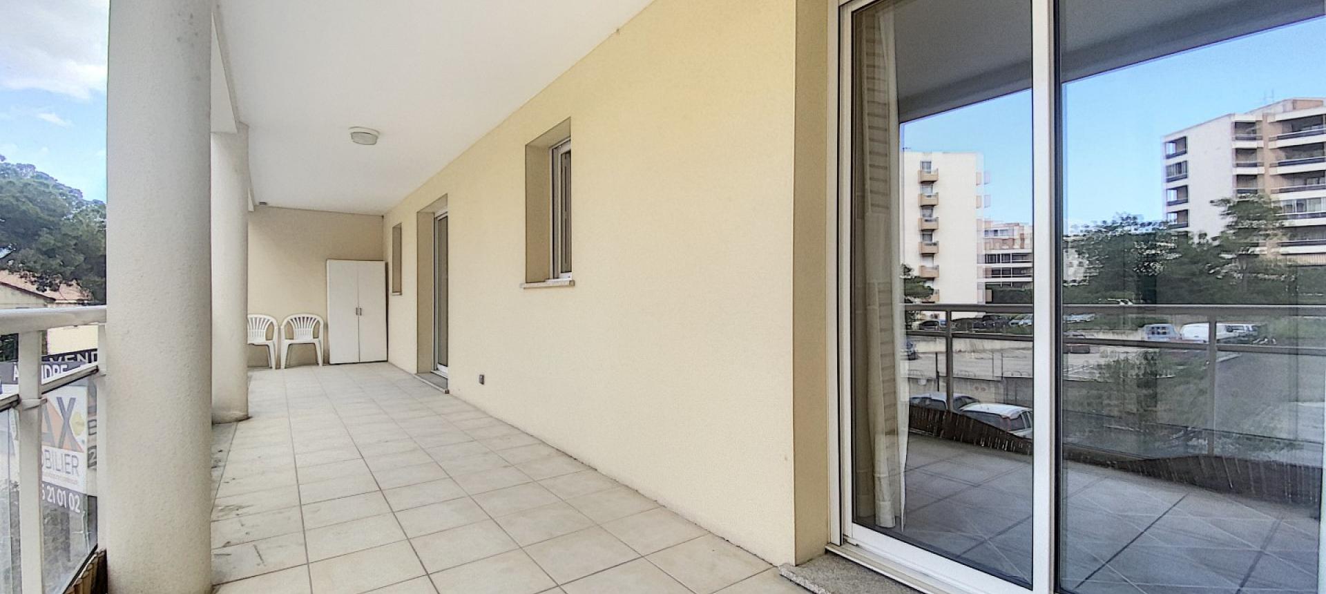 VENTE APPARTEMENT F2 - FINOSELLO - GRANDE TERRASSE