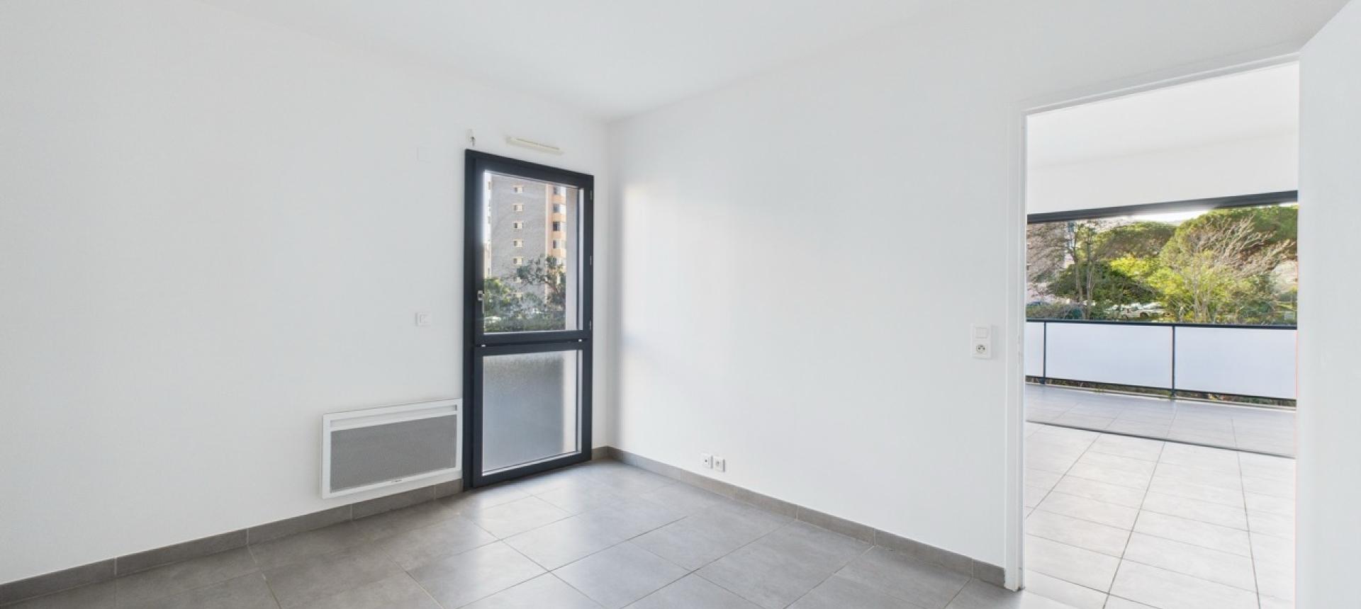 F2 A VENDRE LE REMBRANDT