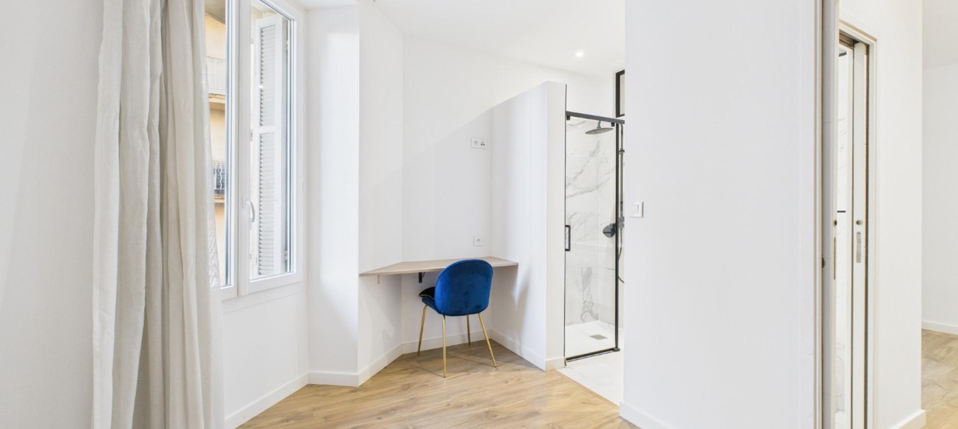 F2 A VENDRE RUE ROSSI AJACCIO