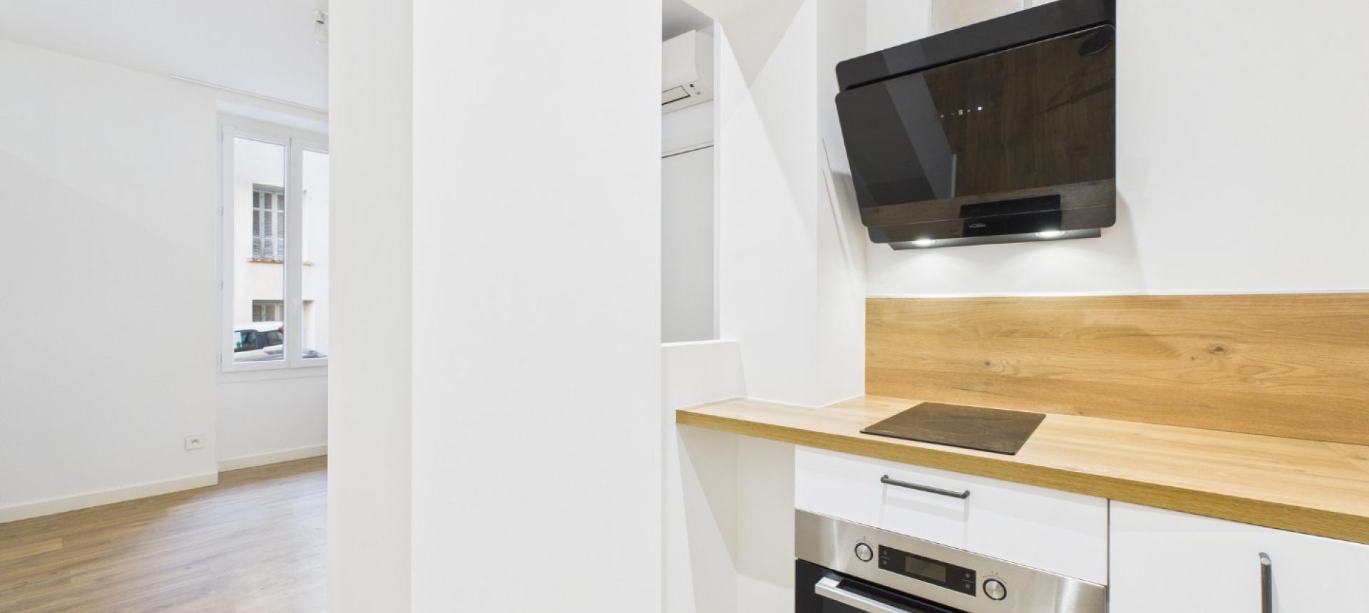 F2 A VENDRE RUE ROSSI AJACCIO