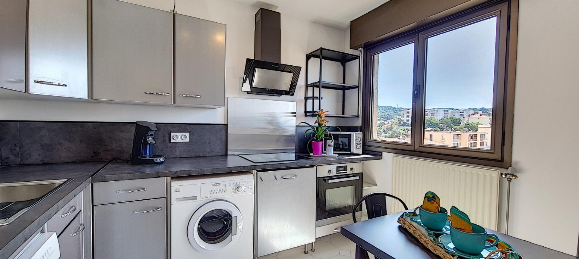 Appartement F2 dernier étage à vendre Résidence Les Terrasses d'Ajaccio