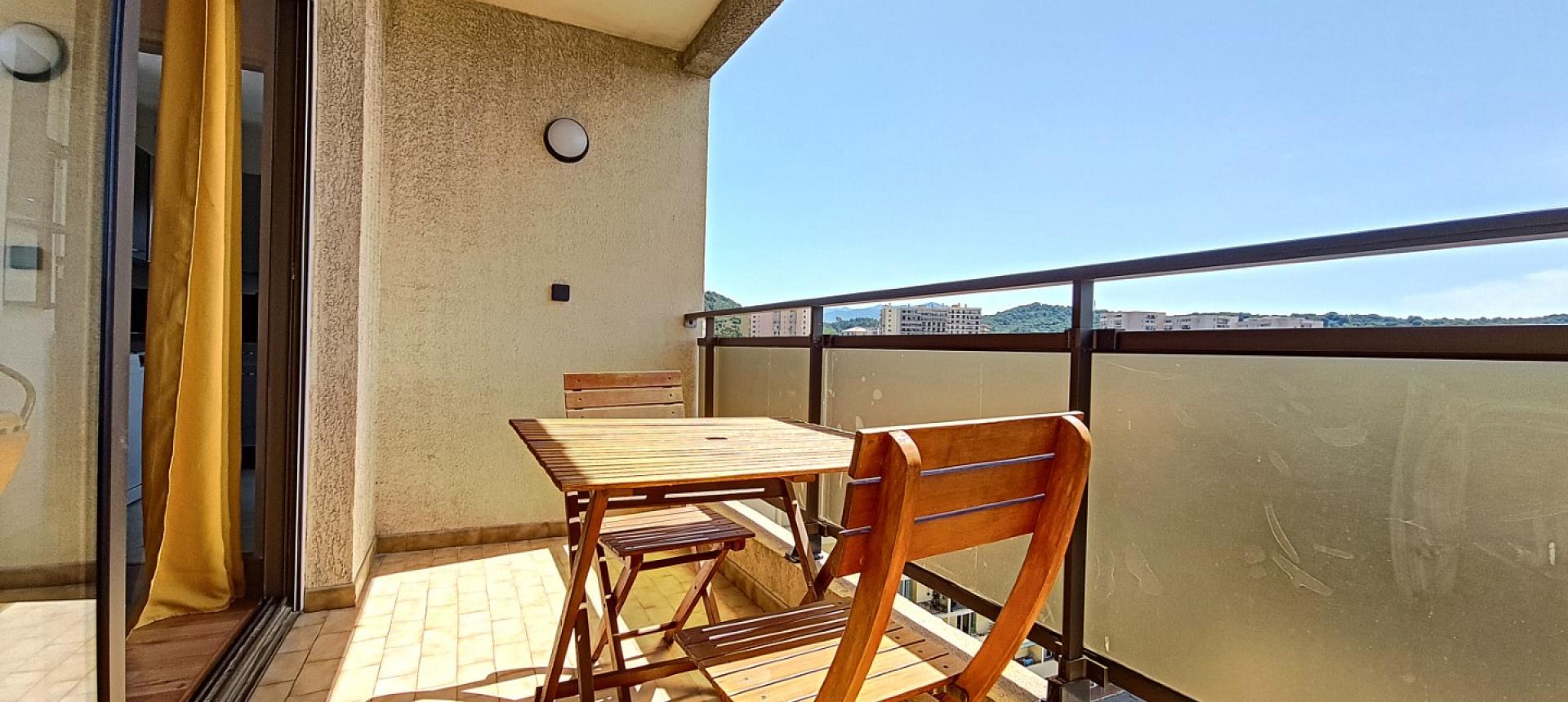 Appartement F2 dernier étage à vendre Résidence Les Terrasses d'Ajaccio