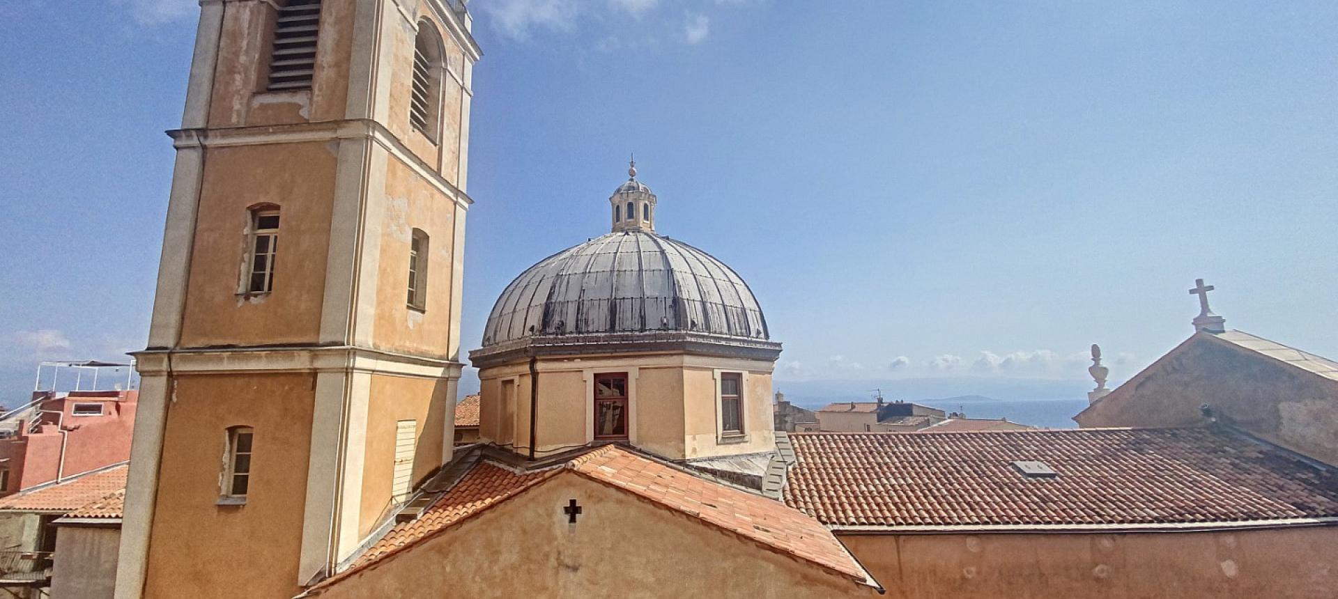 F2 à vendre vue mer proche Cathédral-Centre ville d'Ajaccio