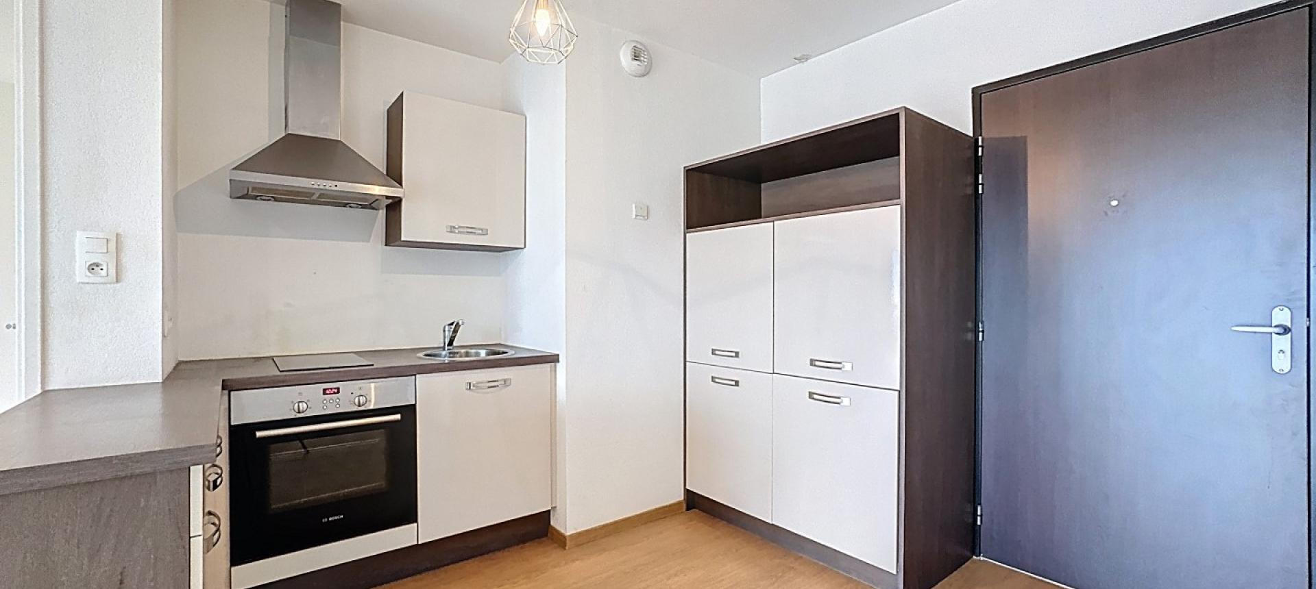 F2 à louer le Vivaldi I rocade à Ajaccio