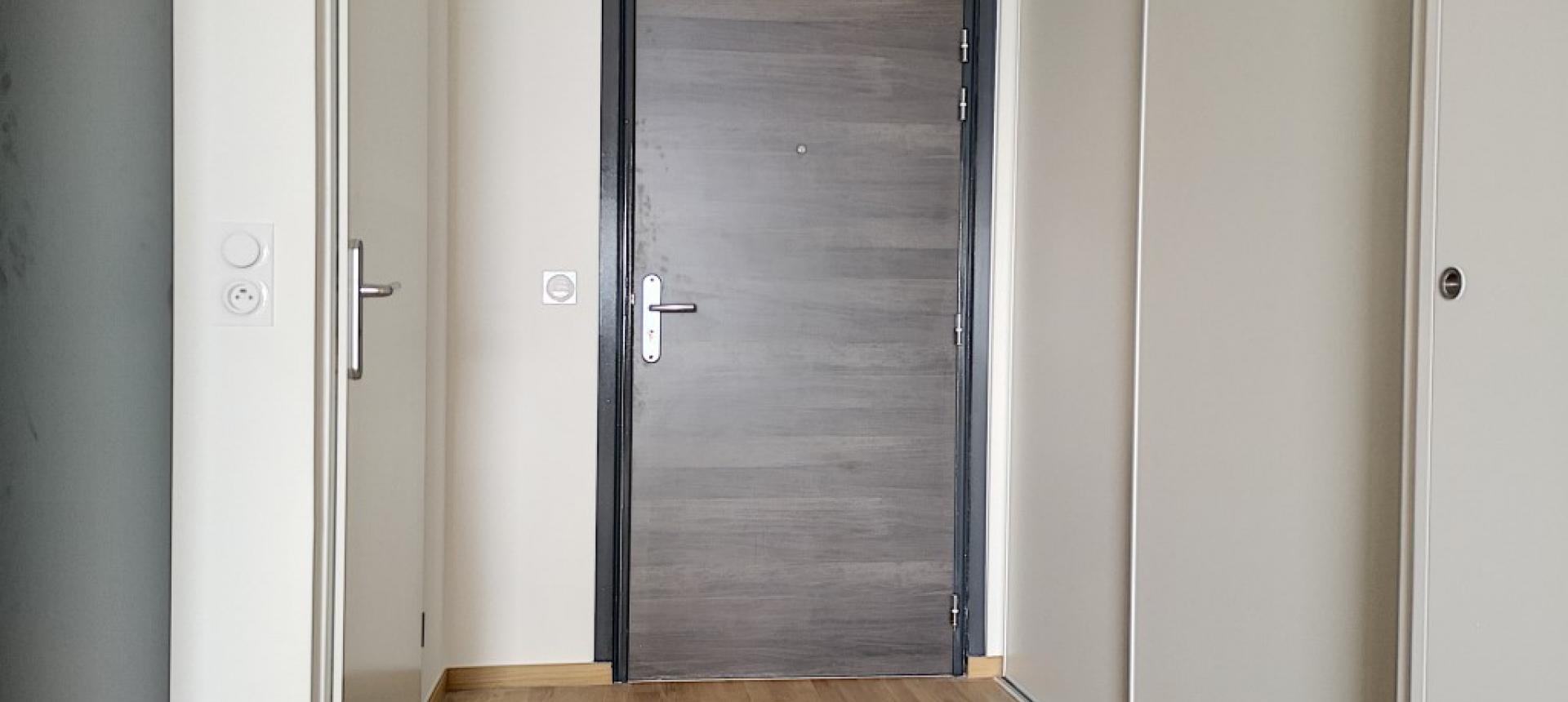 F2 à louer le Genovese entrée