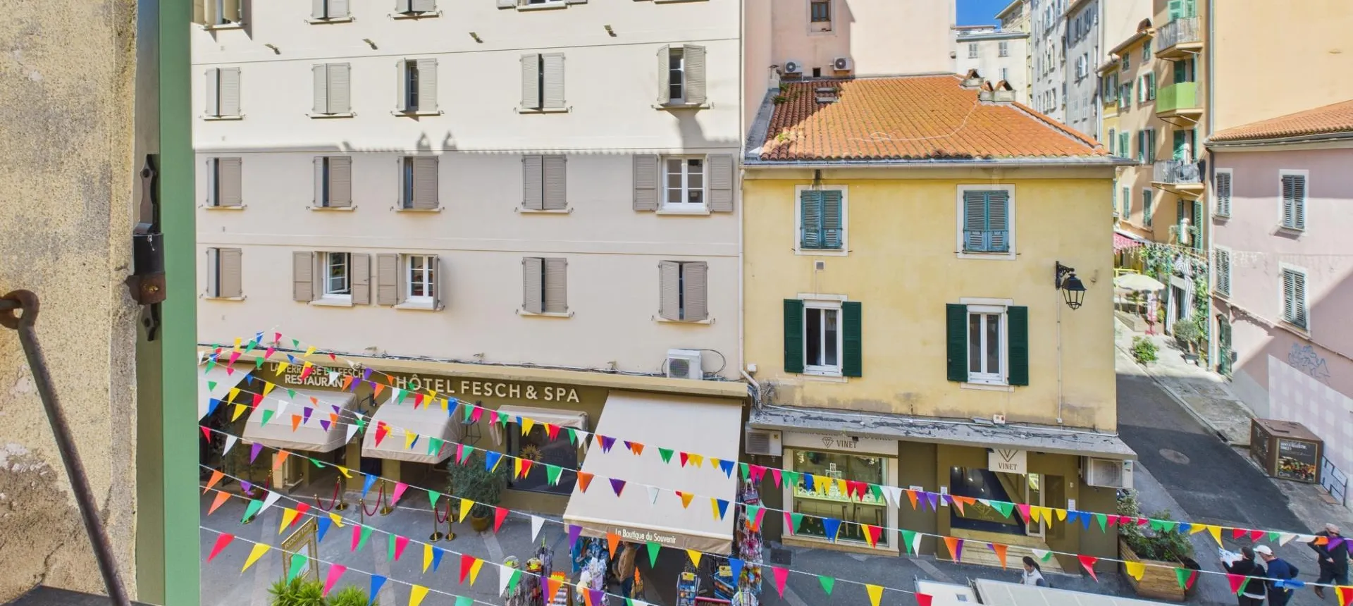 F3 - 22 RUE FESCH
