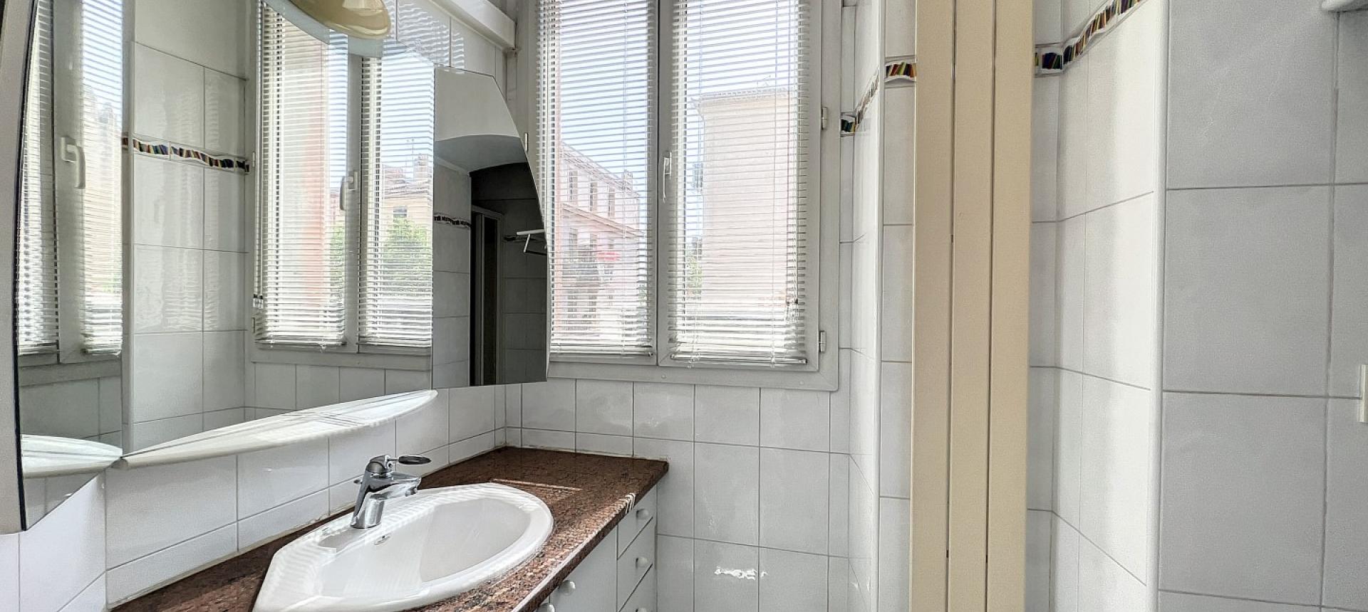 F3 à vendre centre ville d'Ajaccio - Cours Napoléon