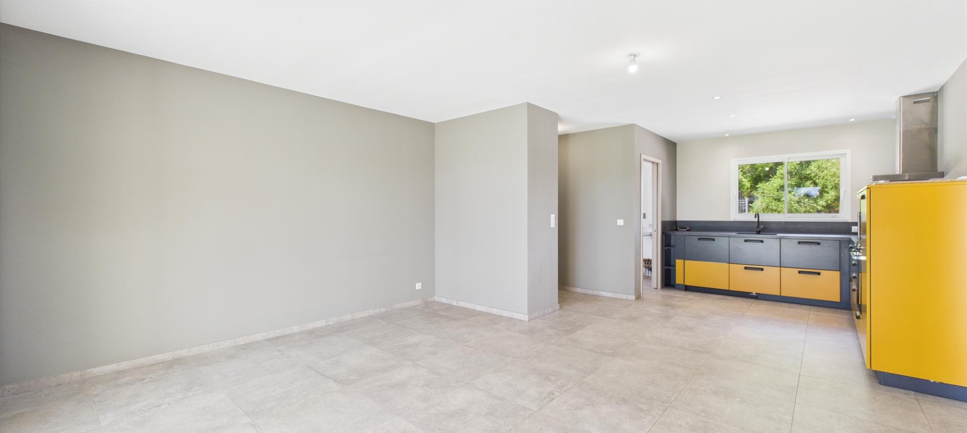 F3 A VENDRE PLAINE DE PERI