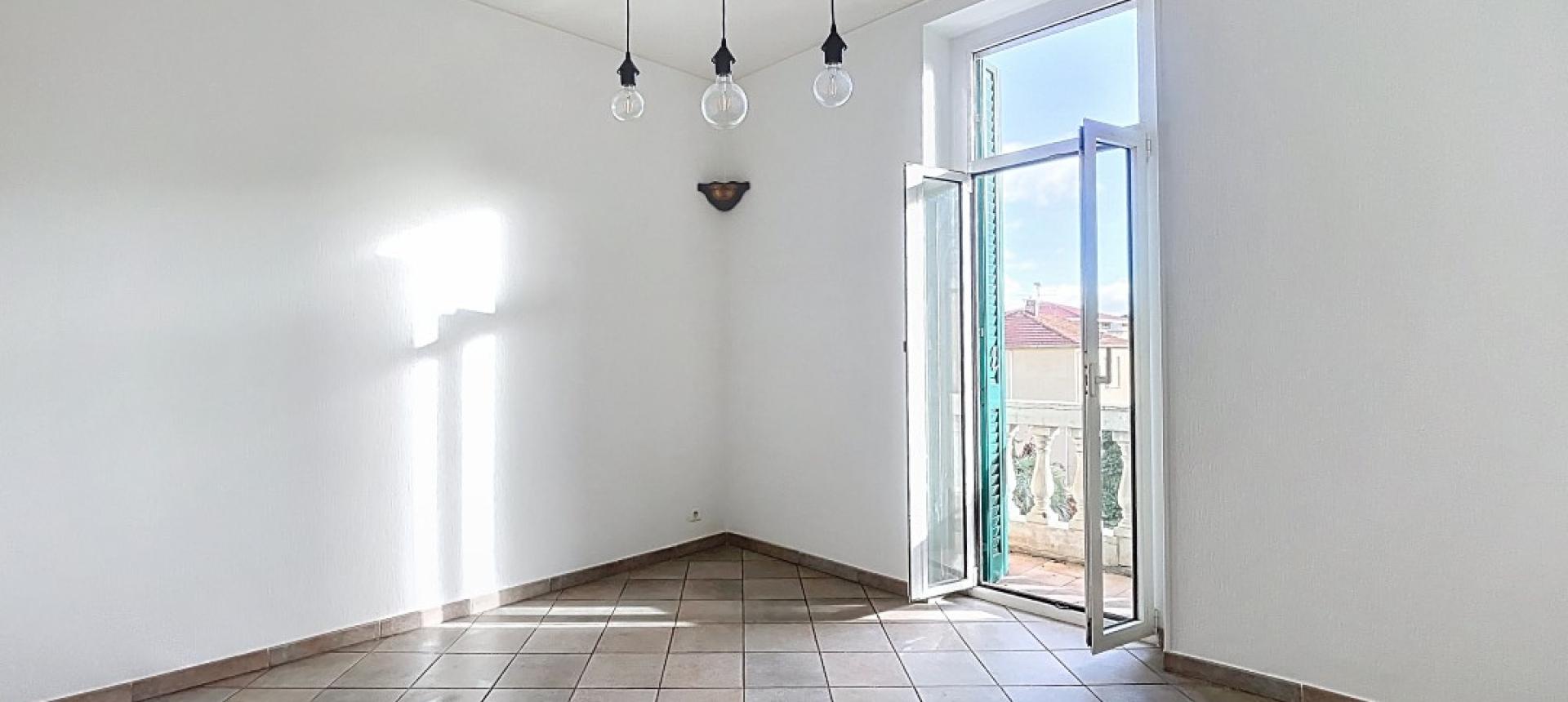 F3 SECTEUR  LYCEE LAETITIA 