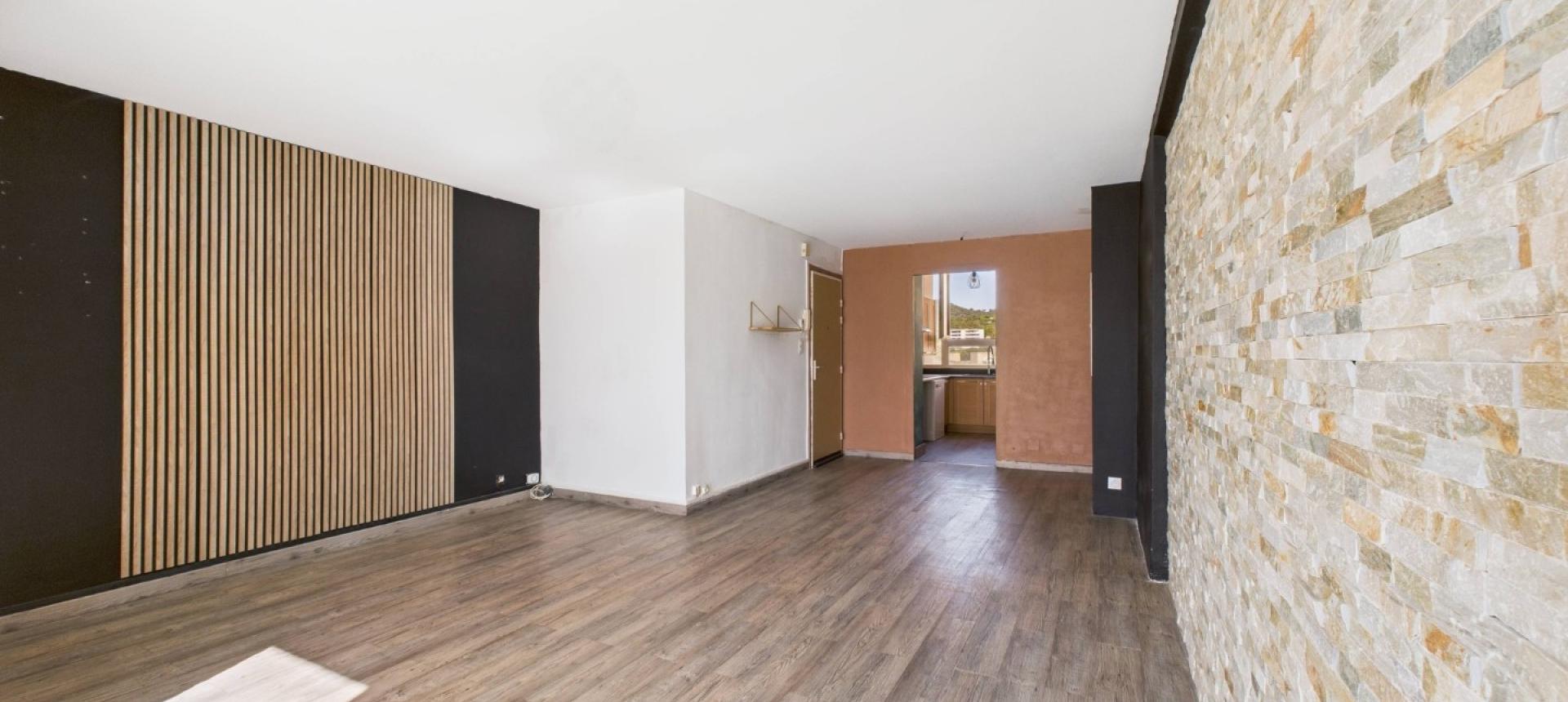 F3 A VENDRE BRASILIA AJACCIO
