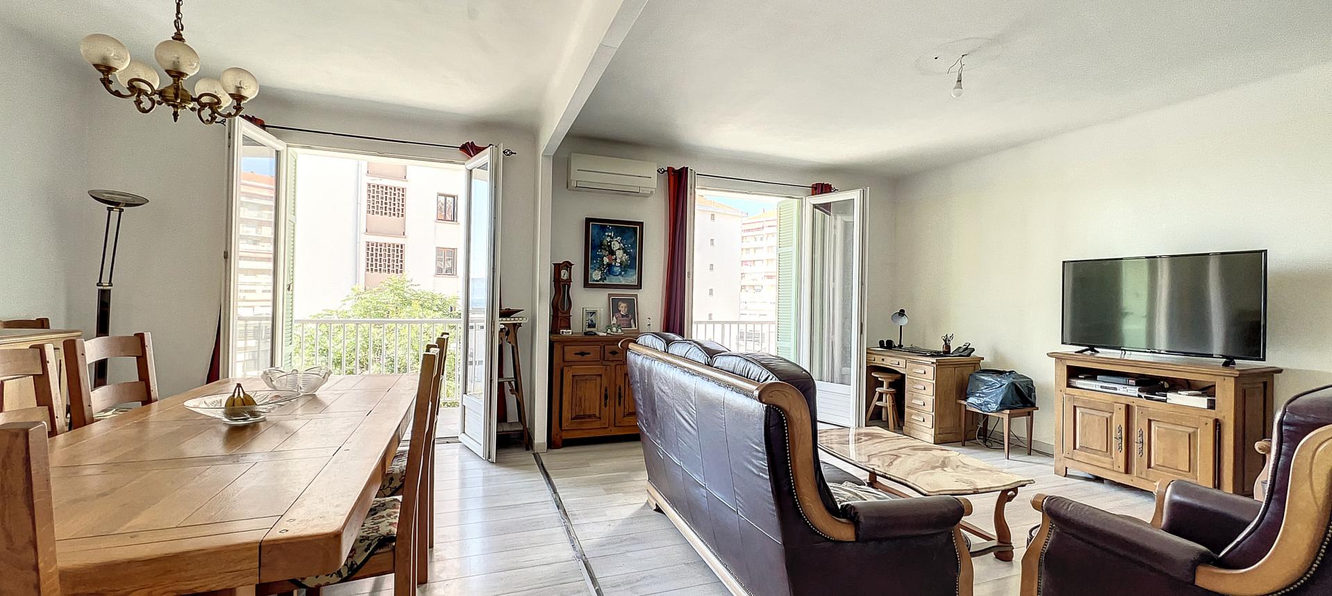 Appartement F3 /4 à vendre à Ajaccio - Secteur Candia