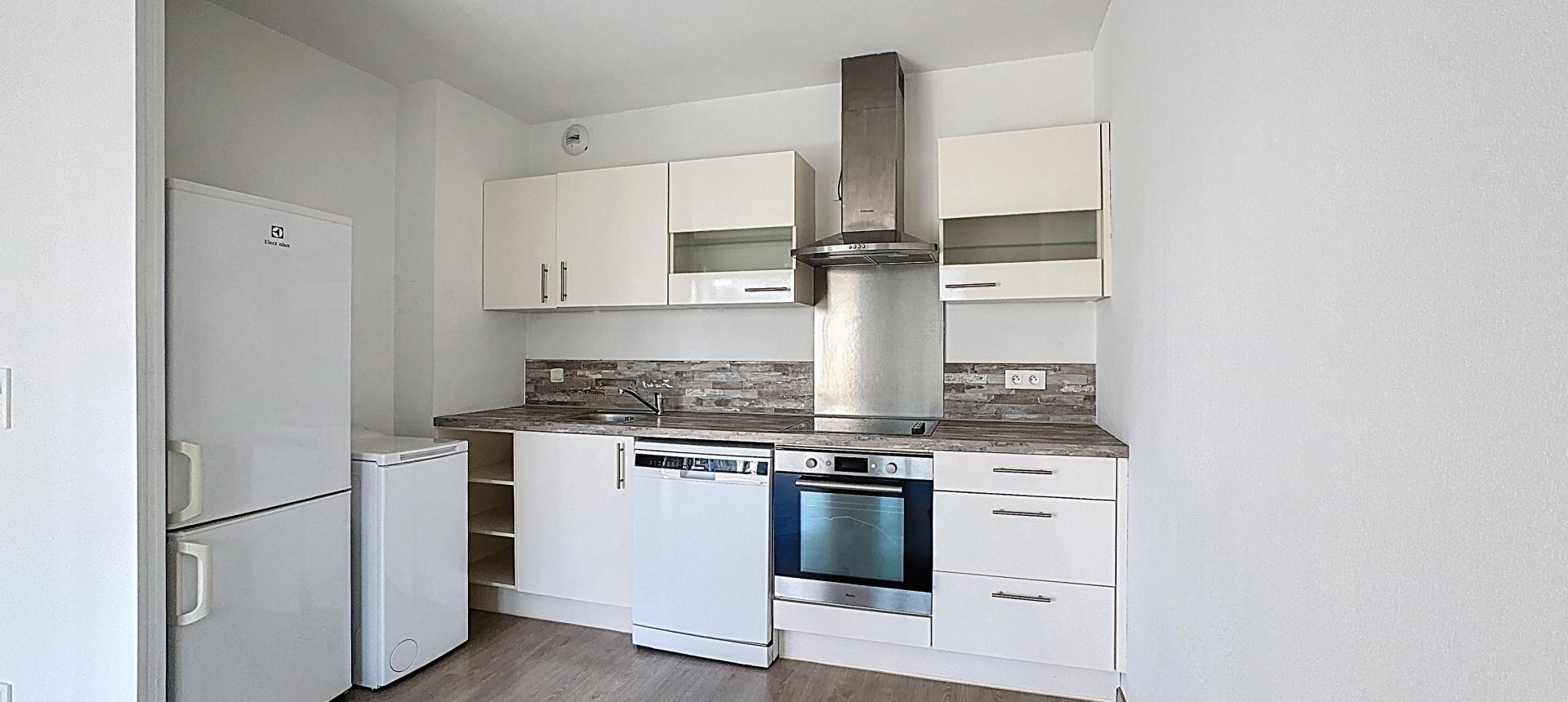 F3 à louer secteur rocade le Vivaldi II à Ajaccio