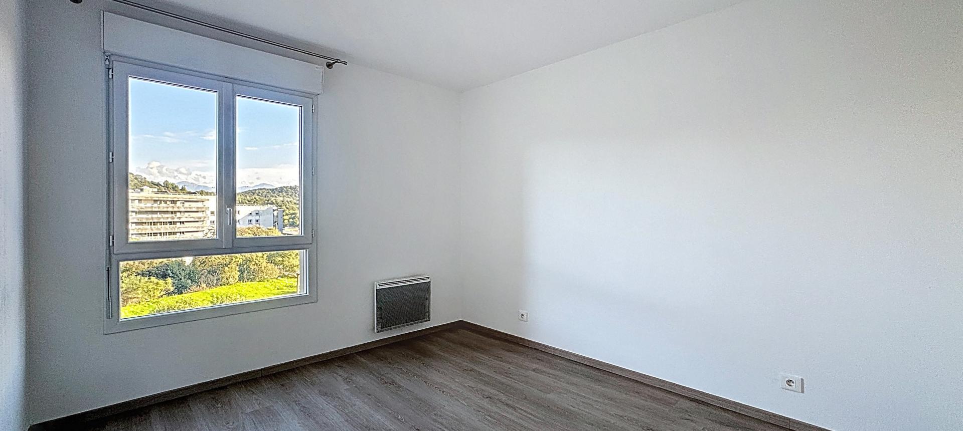 F3 à louer secteur rocade le Vivaldi II à Ajaccio