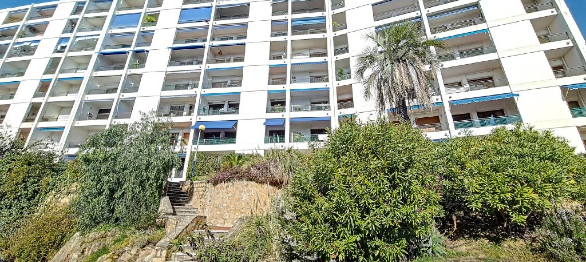 F3 à louer Parc Berthault immeuble 