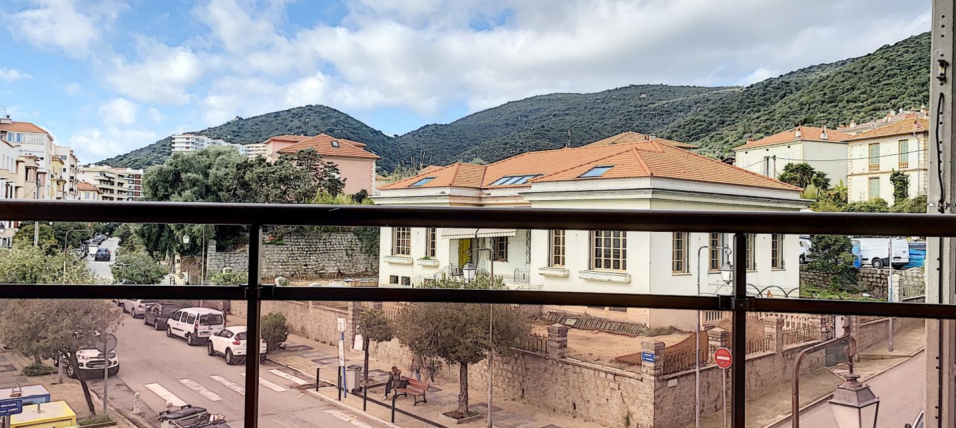 F3 Quartier des étrangers Ajaccio - Terrasse