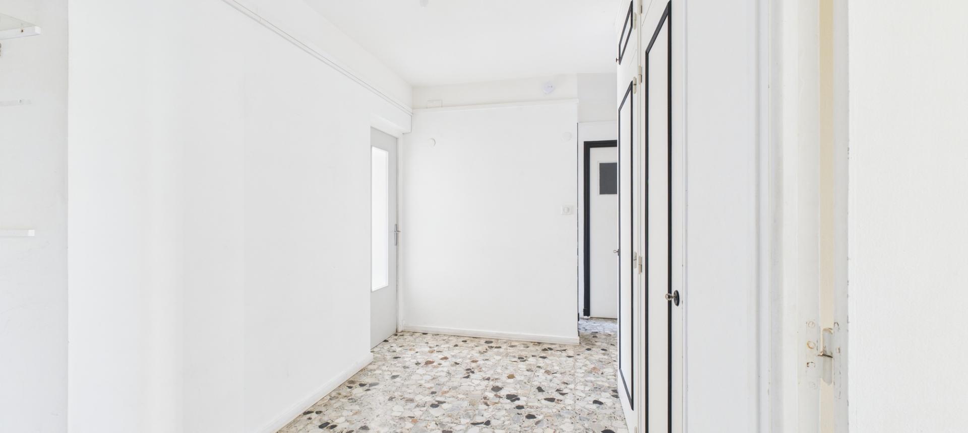 F3 RUE WALESKA