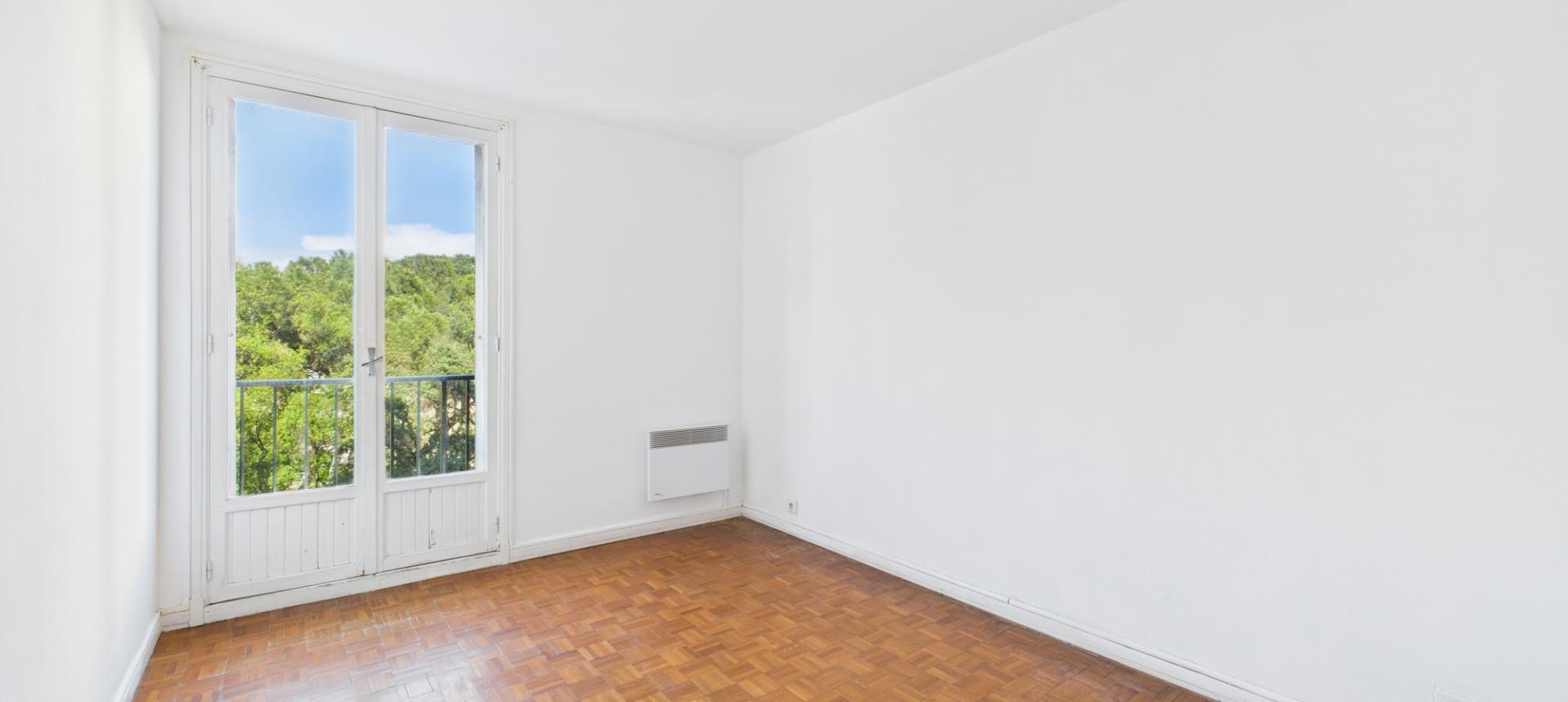 F3 RUE WALESKA