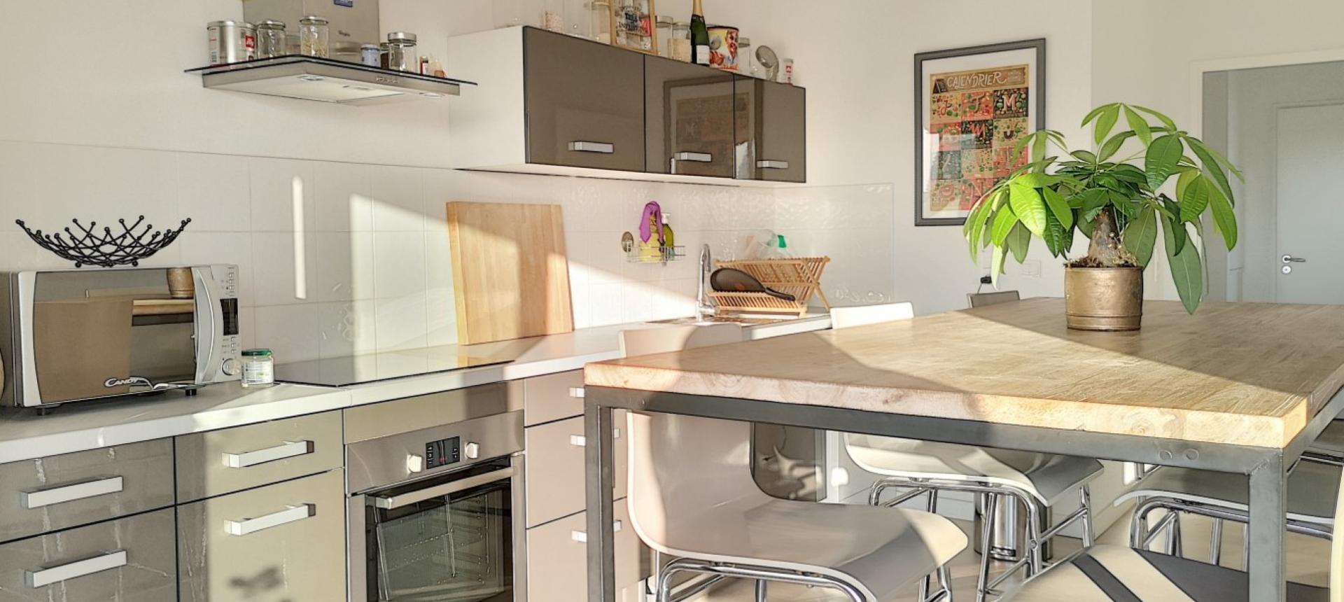 F3 à louer le Belvedere Vazzio coin cuisine