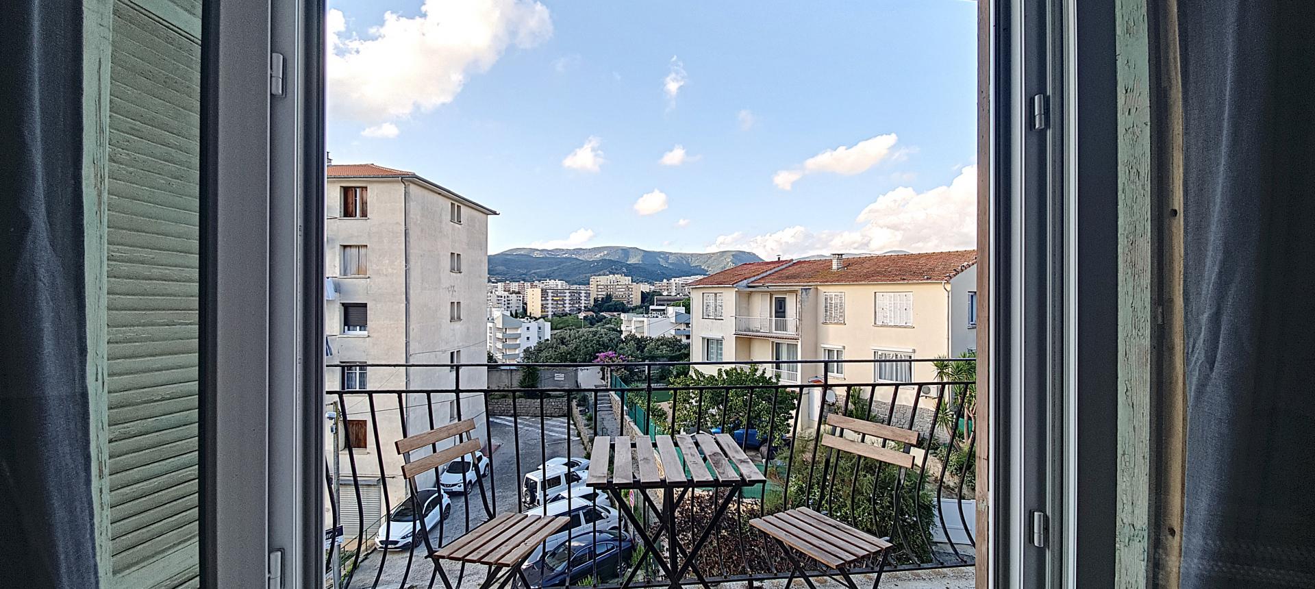 APPARTEMENT F3 À VENDRE ENTREE DE VILLE AJACCIO