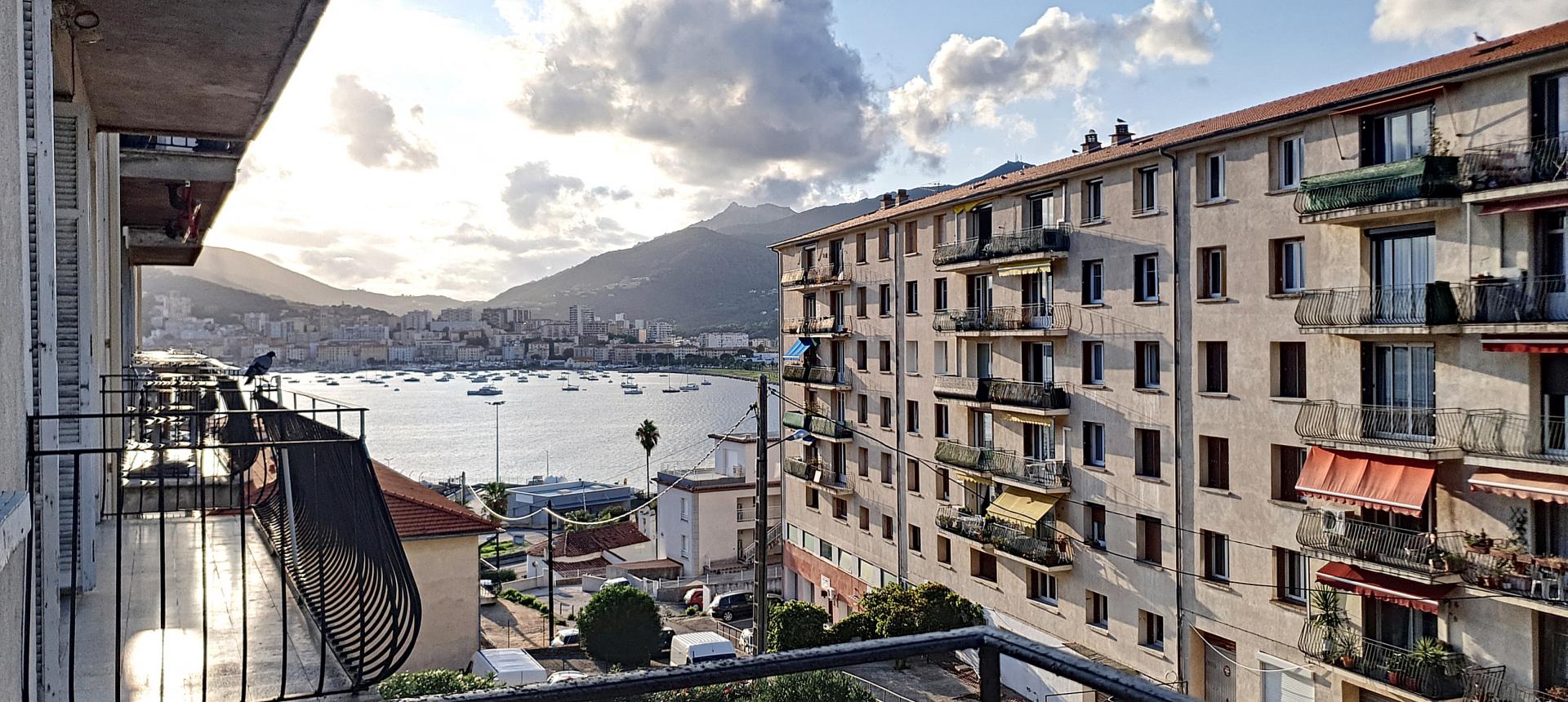 APPARTEMENT F3 À VENDRE ENTREE DE VILLE AJACCIO