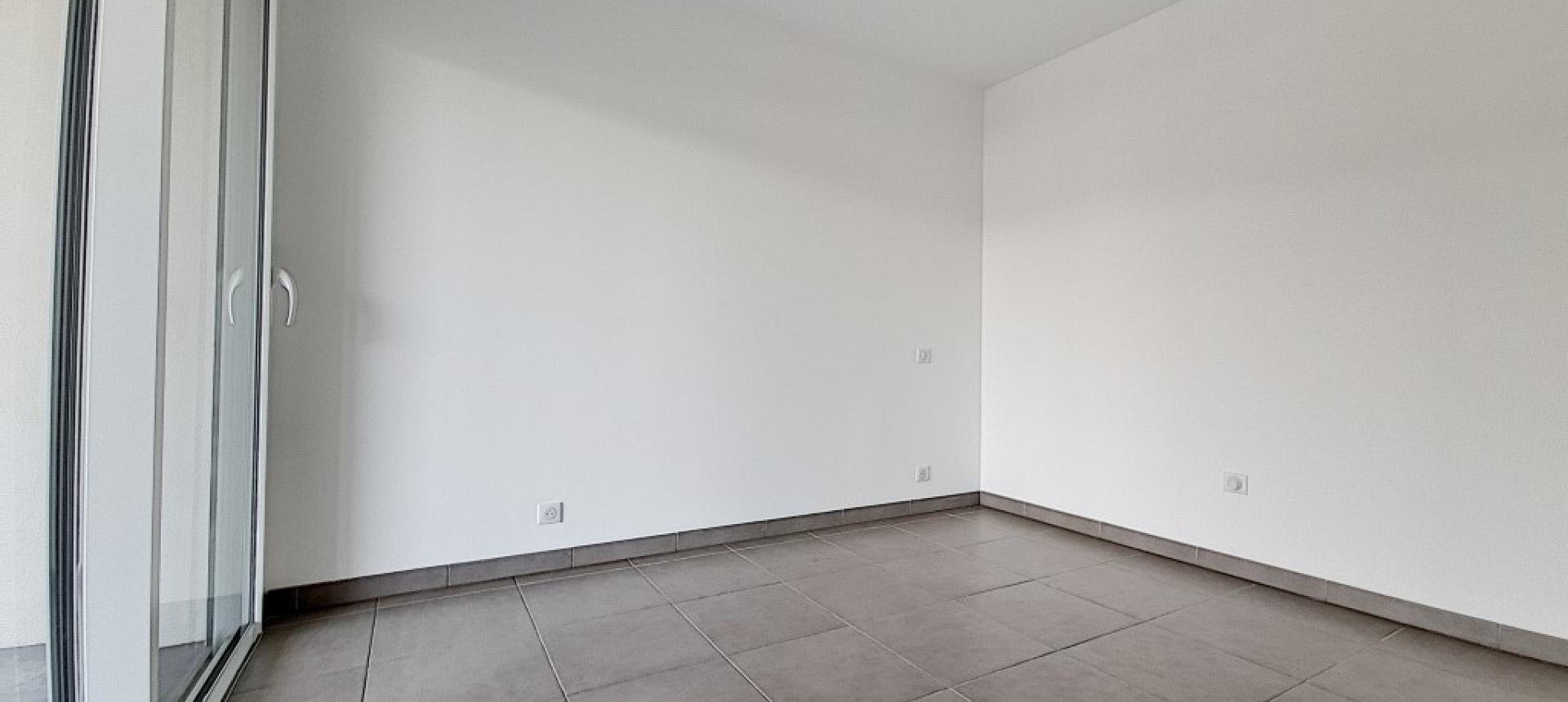 F3 à louer LA PALMERAIE chambre