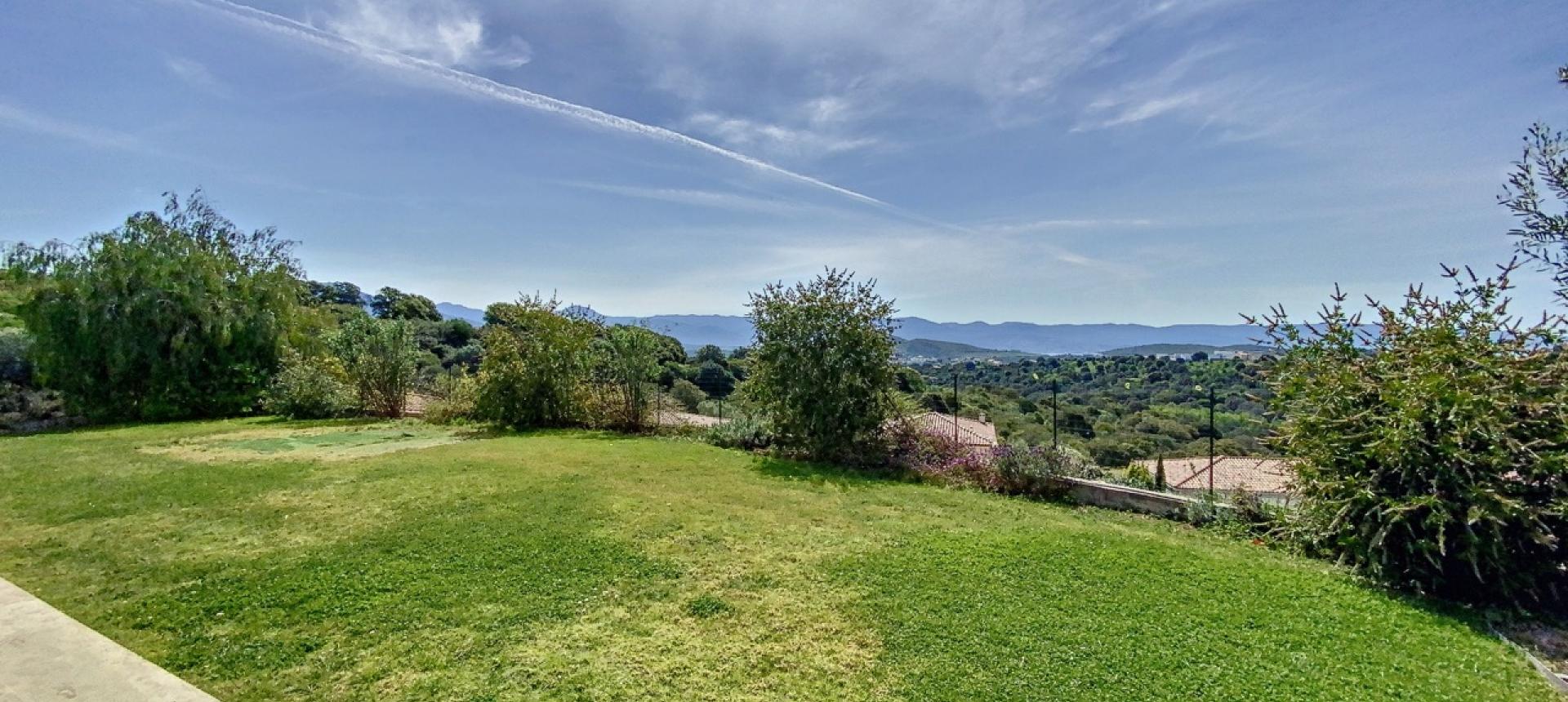 11 - F4 A LOUER RANUCCHIETTO JARDIN